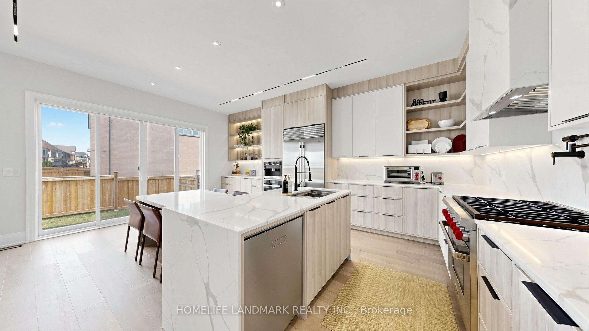 Photo 23 of 44 David Dunlap Boulevard, Richmond Hill, Observatory — HOMEH