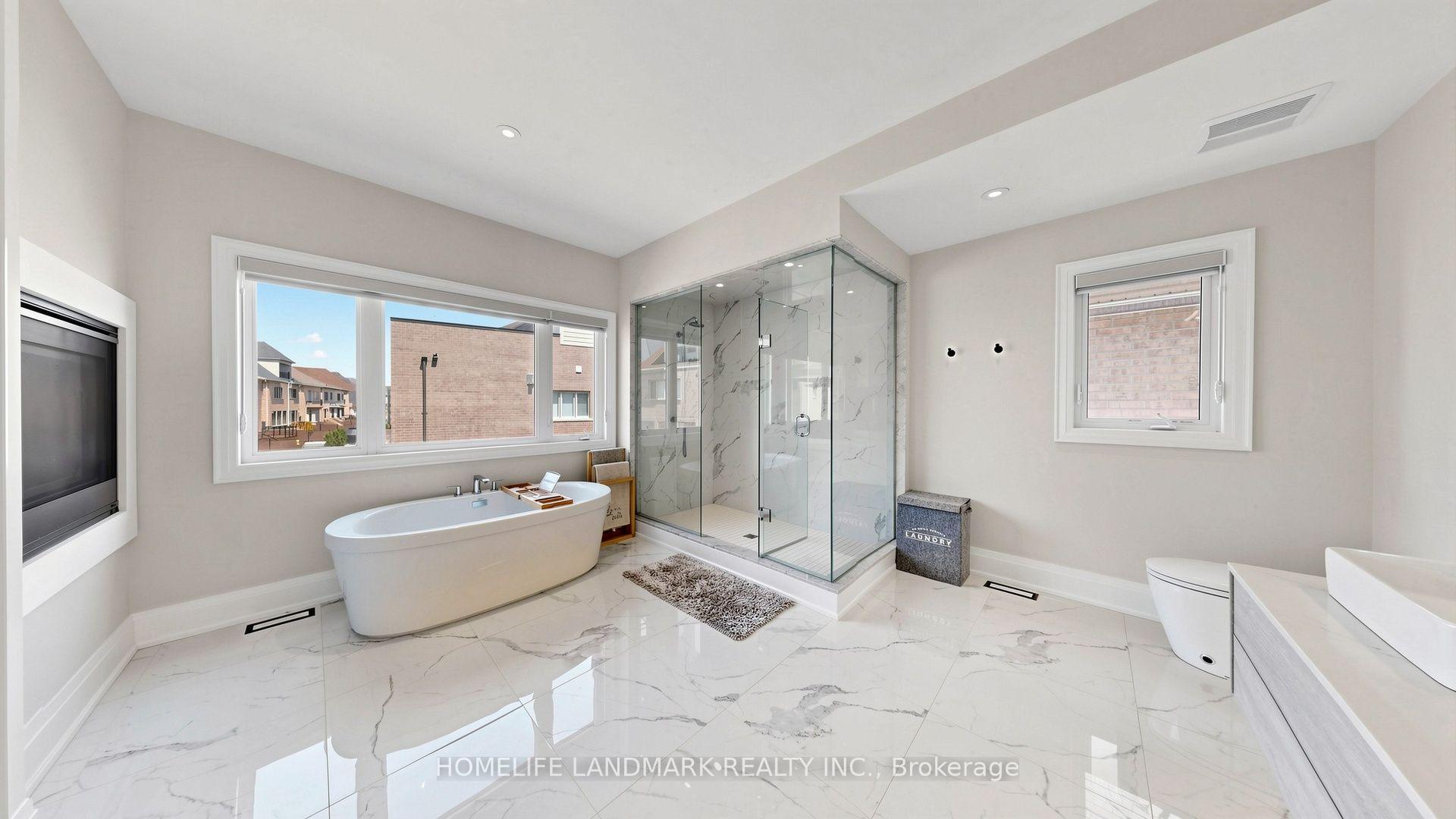Photo 29 of 44 David Dunlap Boulevard, Richmond Hill, Observatory — HOMEH