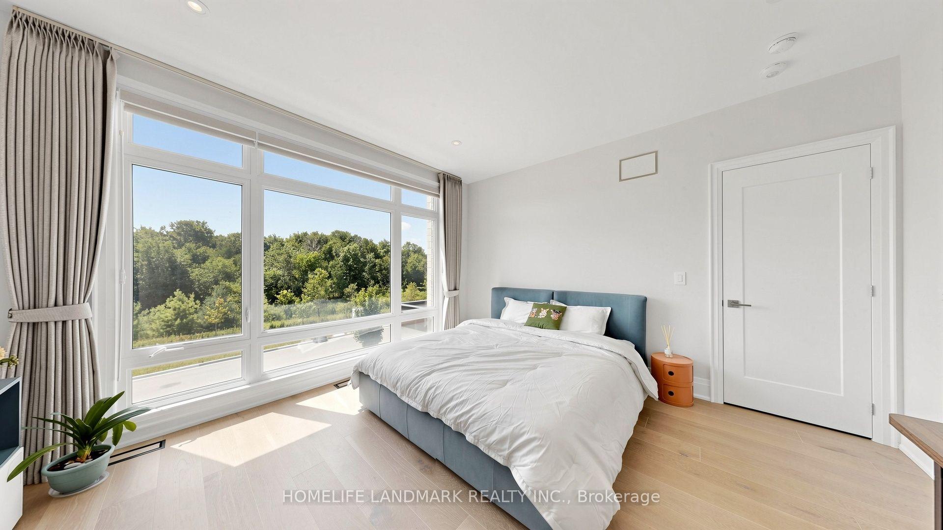 Photo 32 of 44 David Dunlap Boulevard, Richmond Hill, Observatory — HOMEH