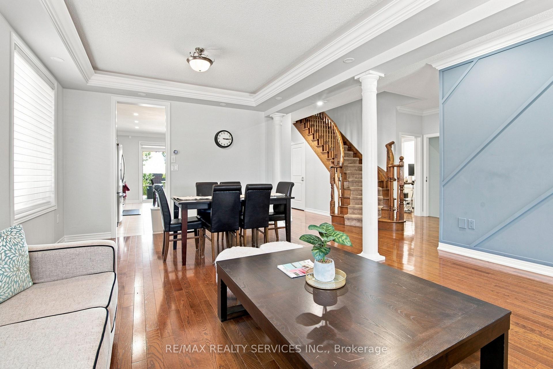 Photo 6 of 196 Bonnieglen Farm Boulevard, Caledon, Rural Caledon — HOMEH