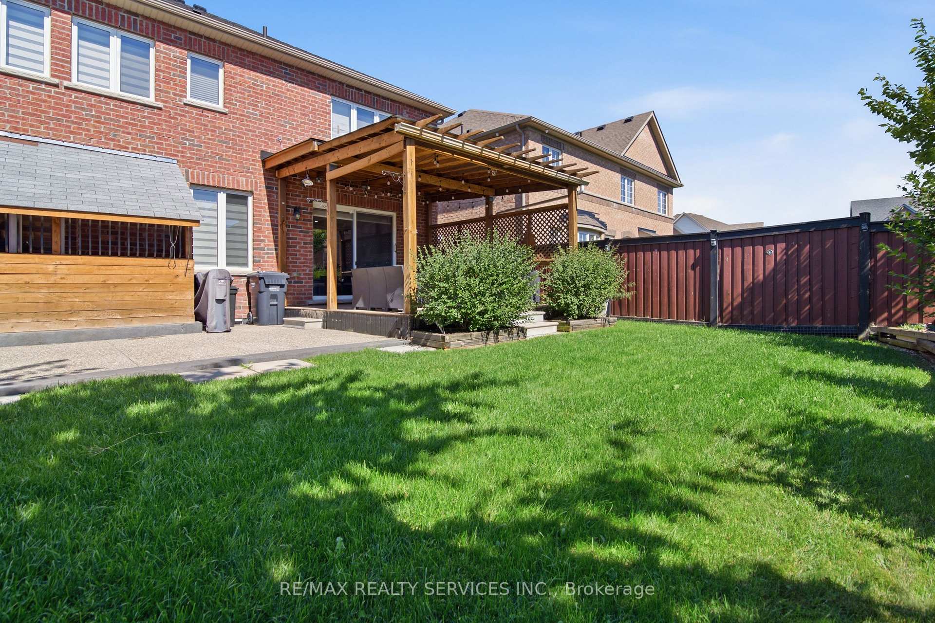 Photo 48 of 196 Bonnieglen Farm Boulevard, Caledon, Rural Caledon — HOMEH