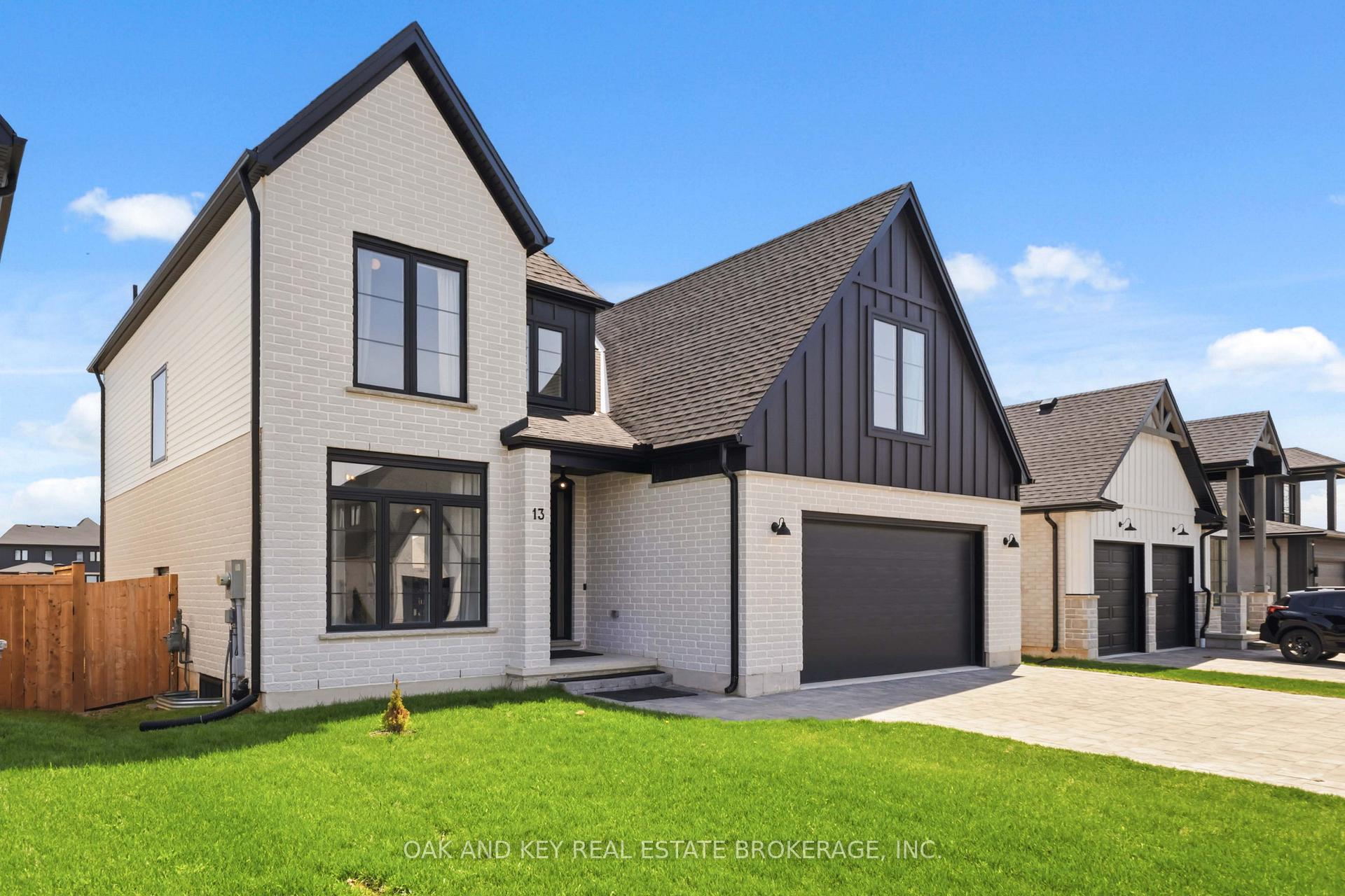 Photo 2 of 13 Briscoe Crescent, Strathroy-Caradoc, NE — HOMEH