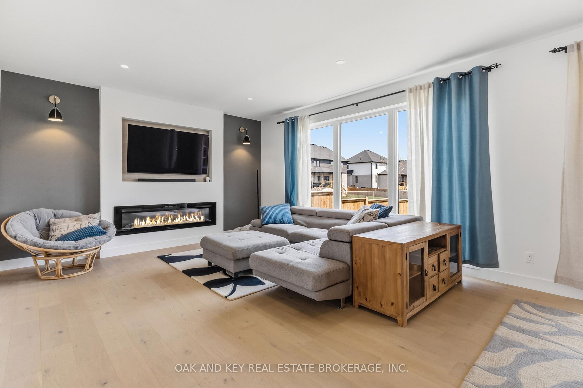 Photo 12 of 13 Briscoe Crescent, Strathroy-Caradoc, NE — HOMEH