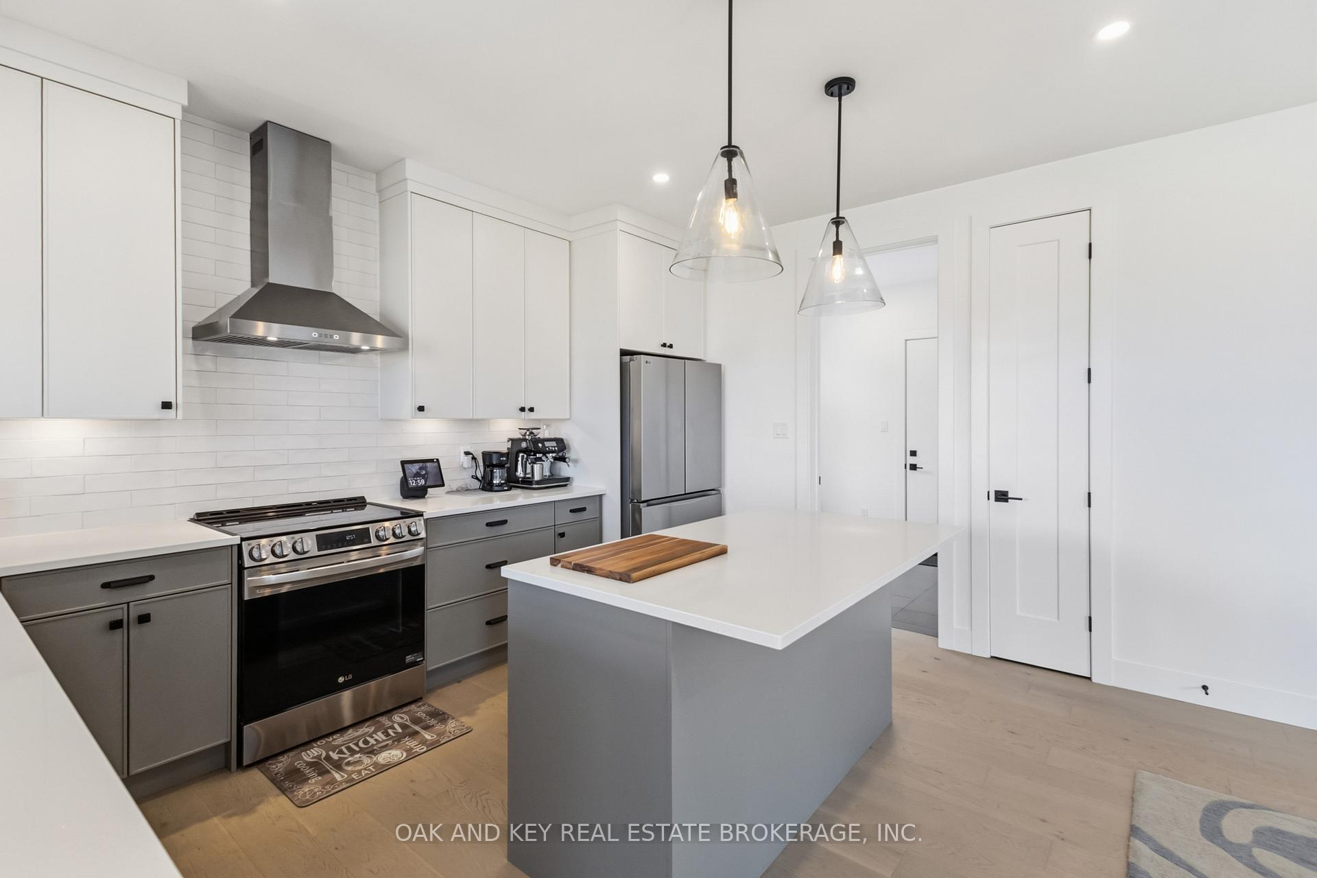 Photo 21 of 13 Briscoe Crescent, Strathroy-Caradoc, NE — HOMEH