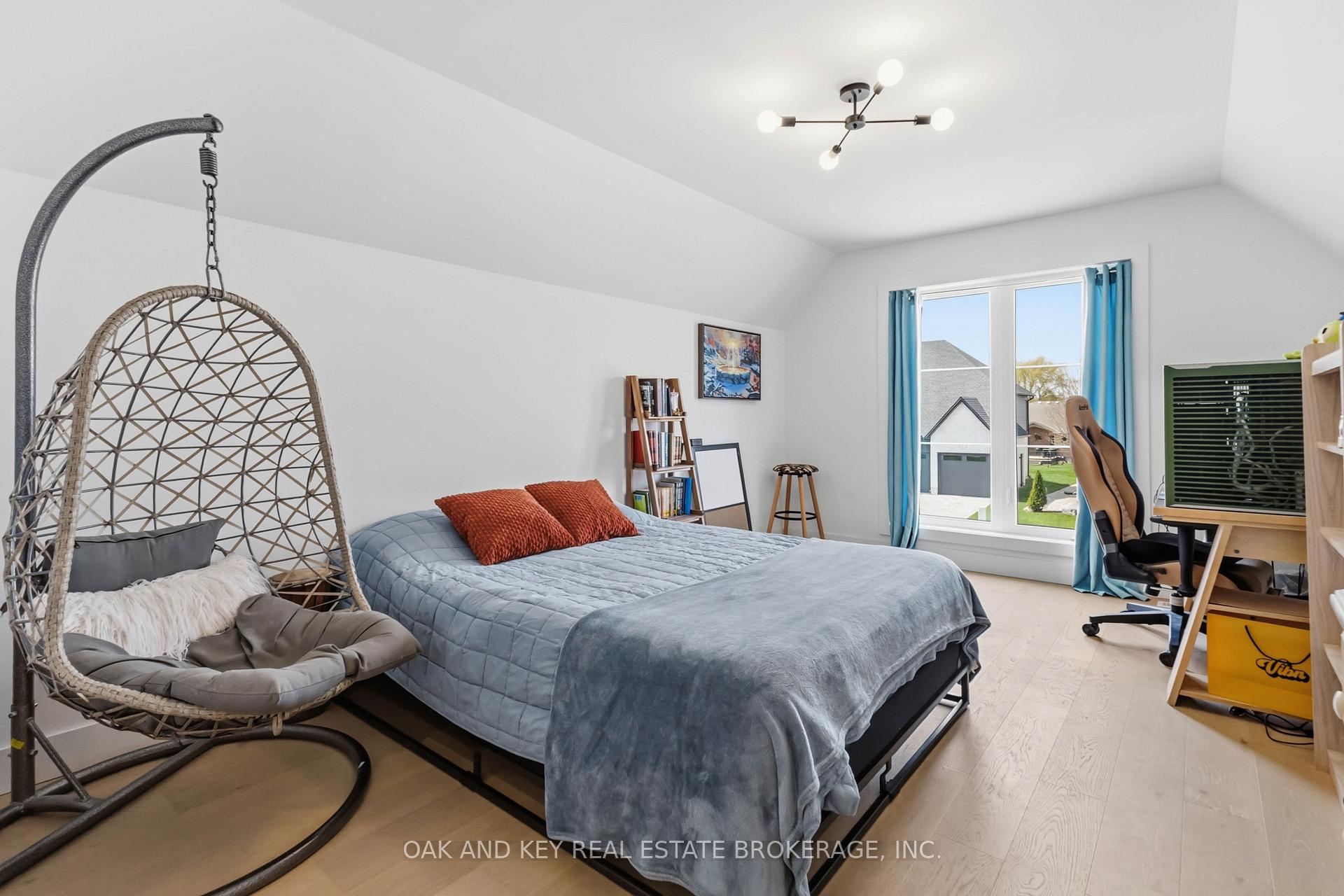 Photo 28 of 13 Briscoe Crescent, Strathroy-Caradoc, NE — HOMEH