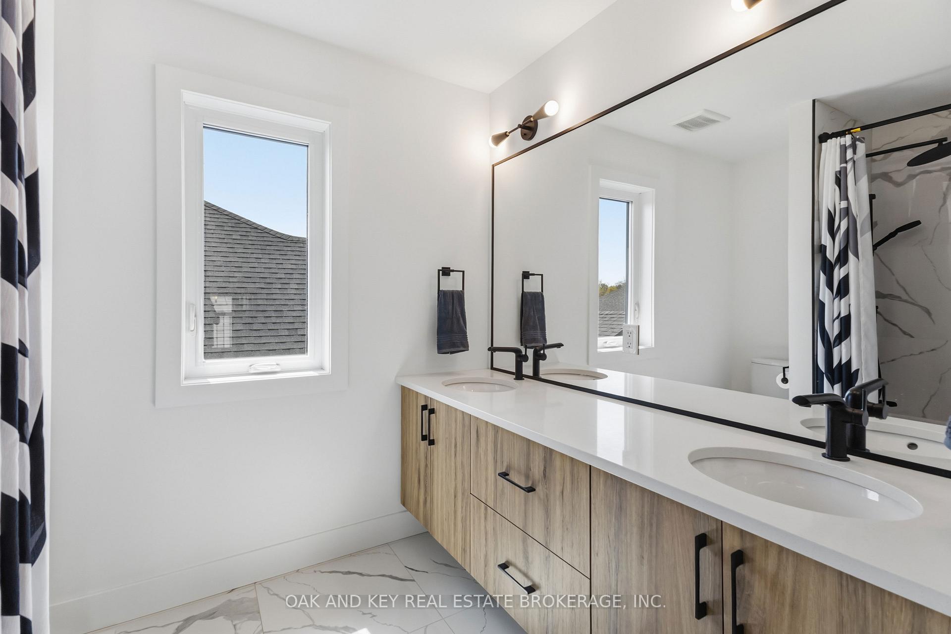 Photo 30 of 13 Briscoe Crescent, Strathroy-Caradoc, NE — HOMEH