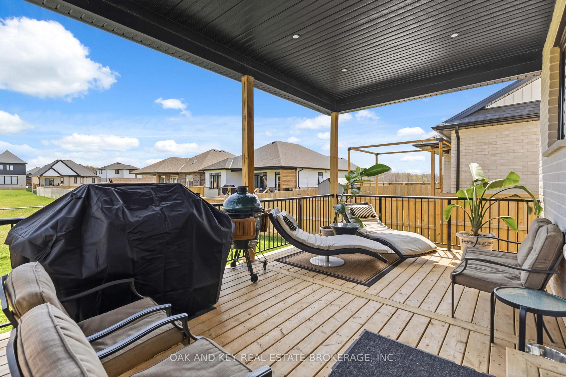 Photo 41 of 13 Briscoe Crescent, Strathroy-Caradoc, NE — HOMEH