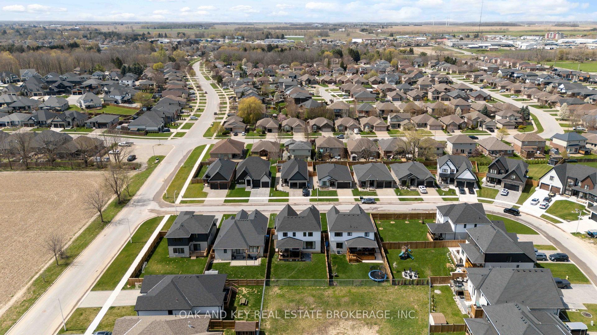 Photo 48 of 13 Briscoe Crescent, Strathroy-Caradoc, NE — HOMEH