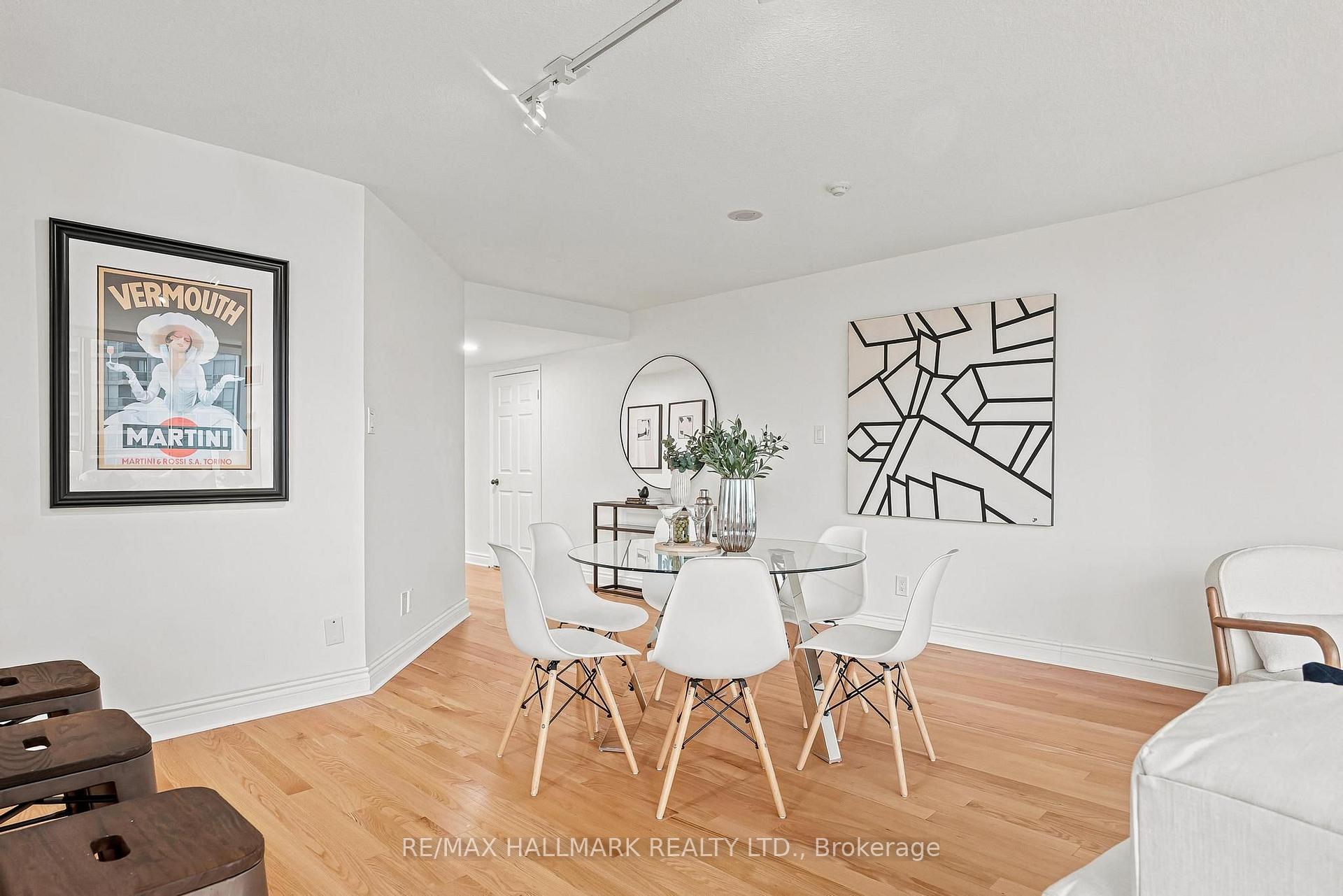 Photo 14 of Unit 607, 50 Eglinton Avenue W, Mississauga, Hurontario — HOMEH