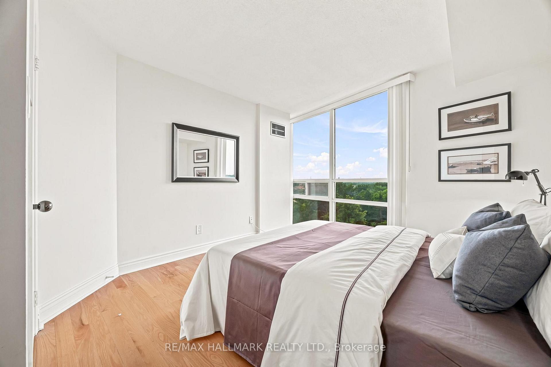 Photo 26 of Unit 607, 50 Eglinton Avenue W, Mississauga, Hurontario — HOMEH