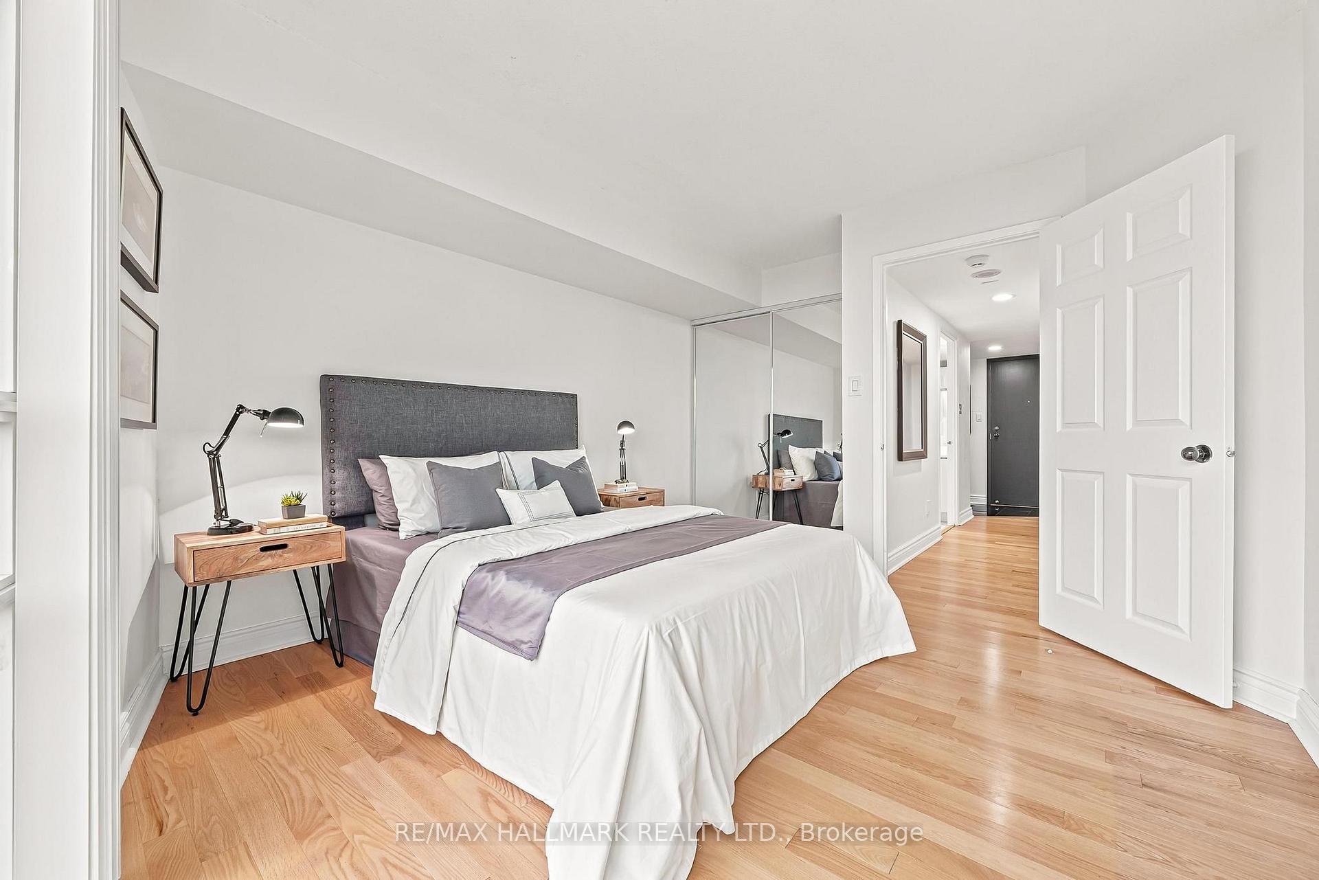 Photo 27 of Unit 607, 50 Eglinton Avenue W, Mississauga, Hurontario — HOMEH