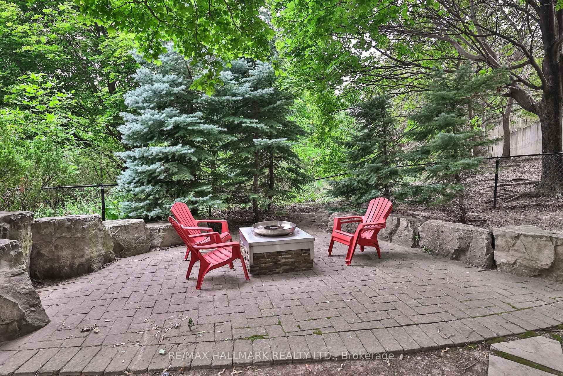 Photo 43 of Unit 607, 50 Eglinton Avenue W, Mississauga, Hurontario — HOMEH