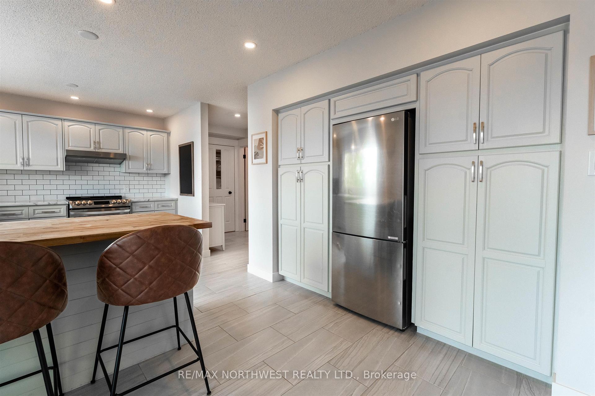 Photo 13 of 38 Kimberly Road, Kenora Remote Area, Lake of the Woods North — HOMEH