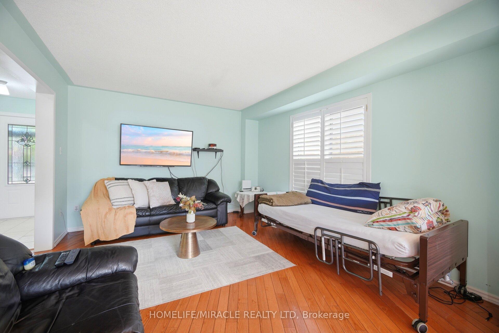 Photo 9 of 31 Larkspur Road, Brampton, Sandringham-Wellington — HOMEH
