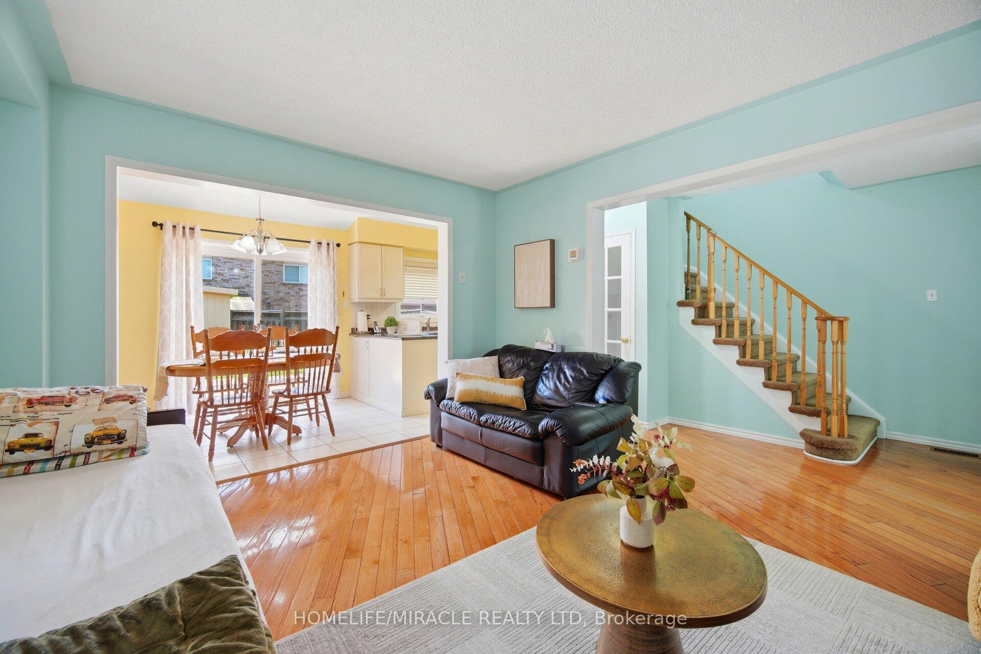 Photo 11 of 31 Larkspur Road, Brampton, Sandringham-Wellington — HOMEH