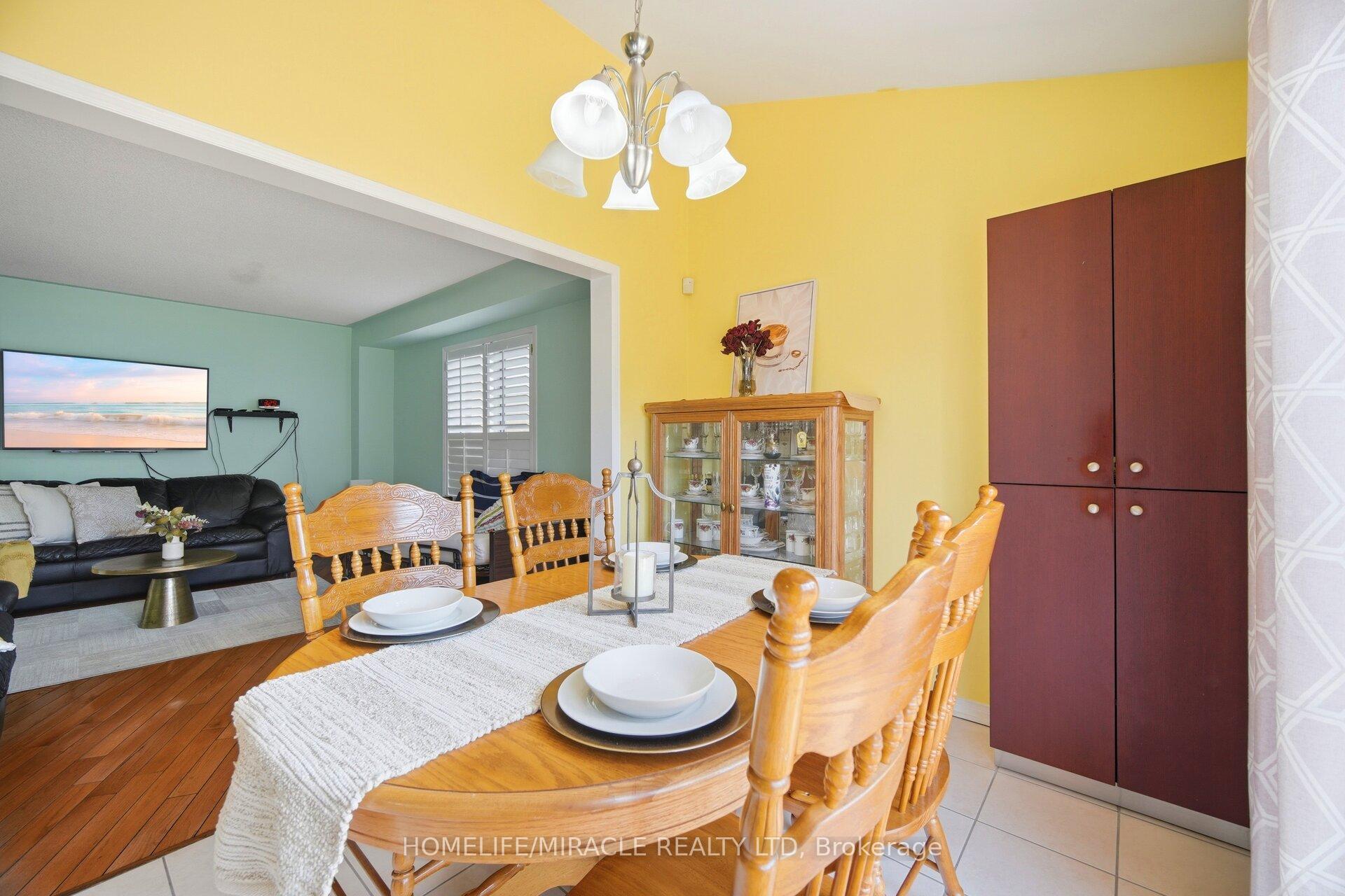 Photo 14 of 31 Larkspur Road, Brampton, Sandringham-Wellington — HOMEH