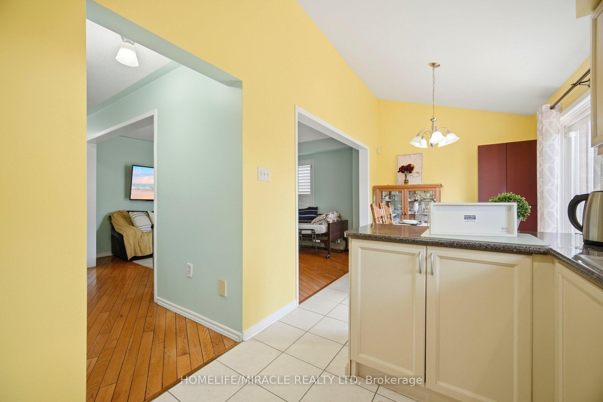 Photo 20 of 31 Larkspur Road, Brampton, Sandringham-Wellington — HOMEH