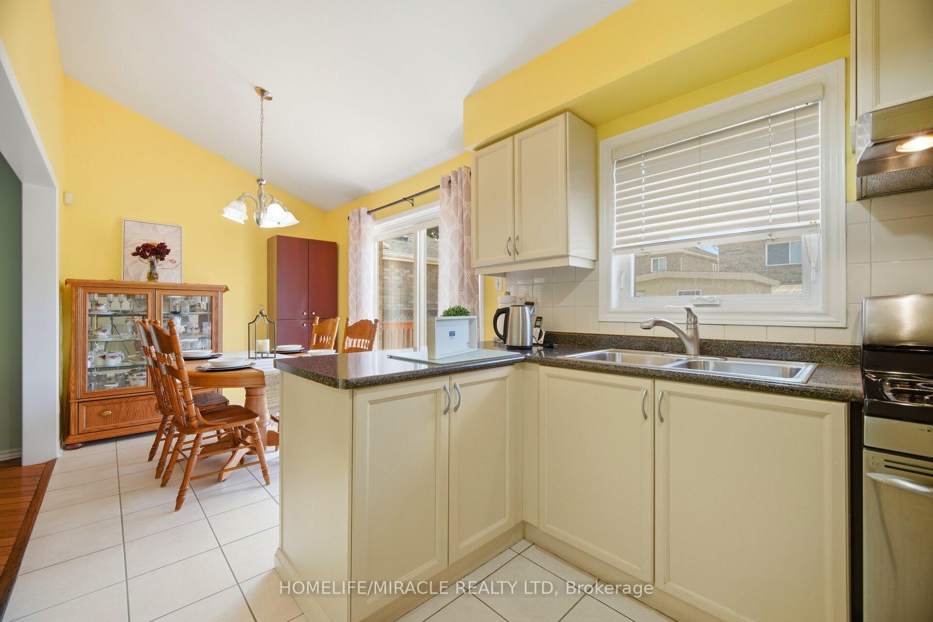 Photo 21 of 31 Larkspur Road, Brampton, Sandringham-Wellington — HOMEH