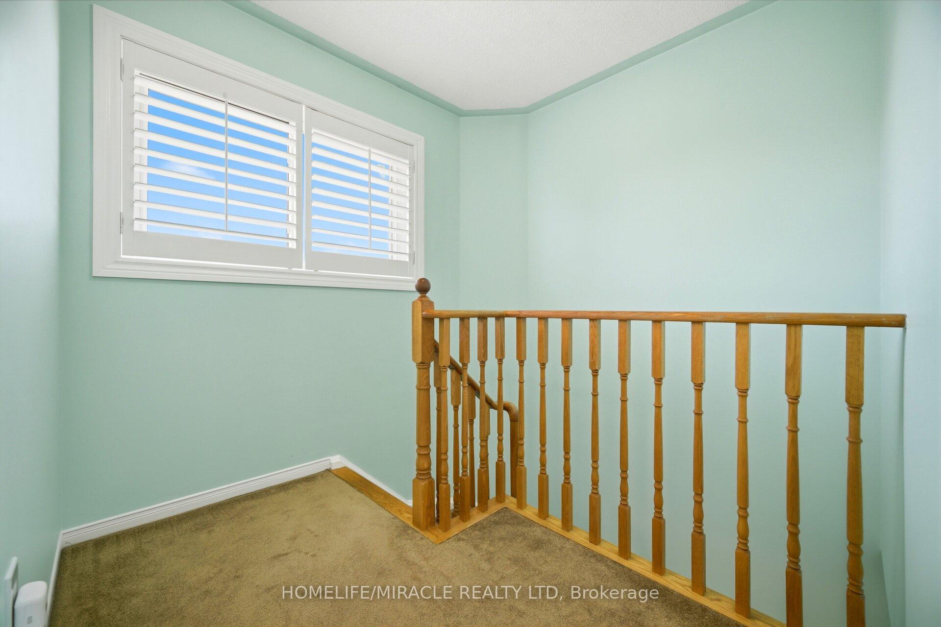 Photo 24 of 31 Larkspur Road, Brampton, Sandringham-Wellington — HOMEH