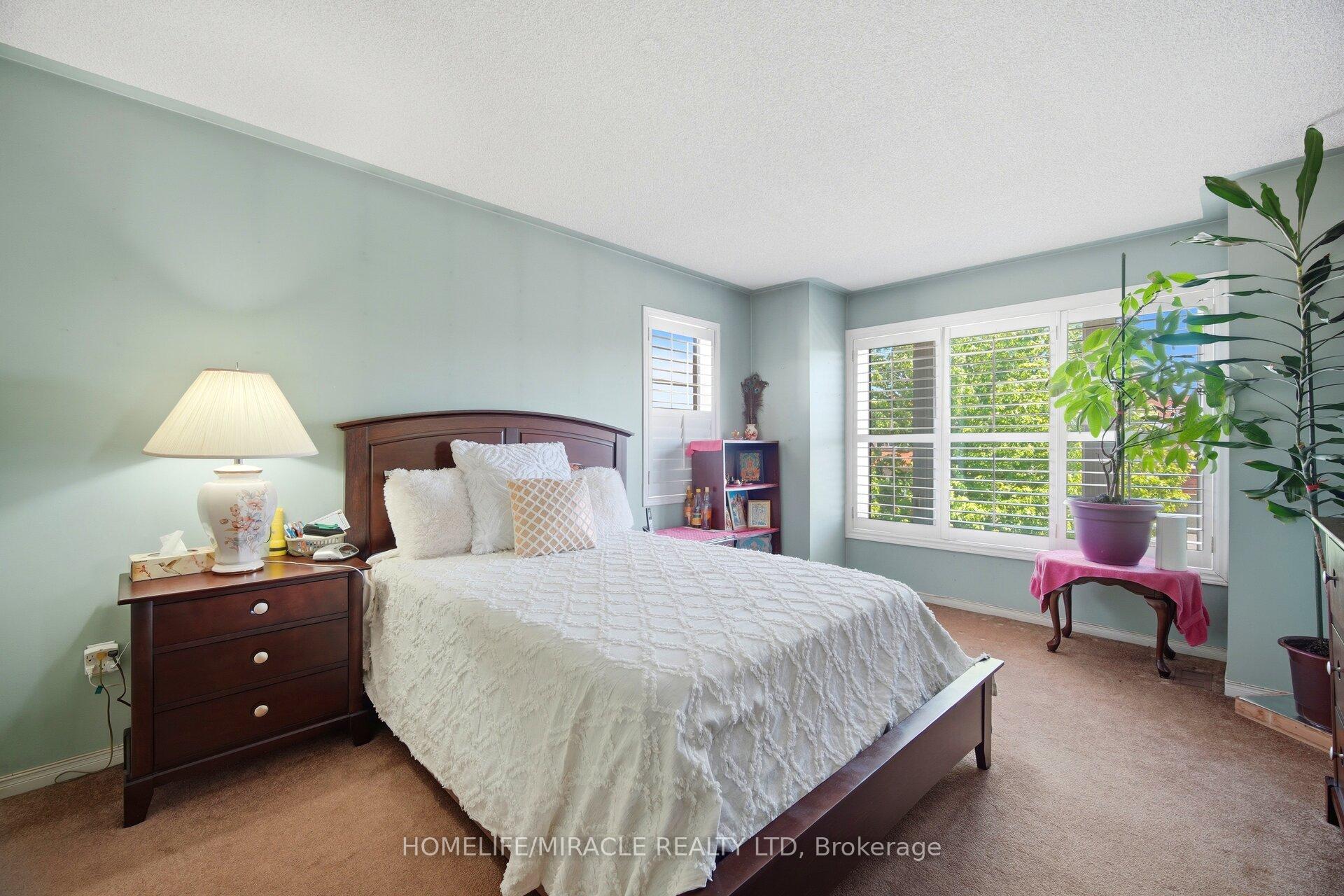 Photo 27 of 31 Larkspur Road, Brampton, Sandringham-Wellington — HOMEH