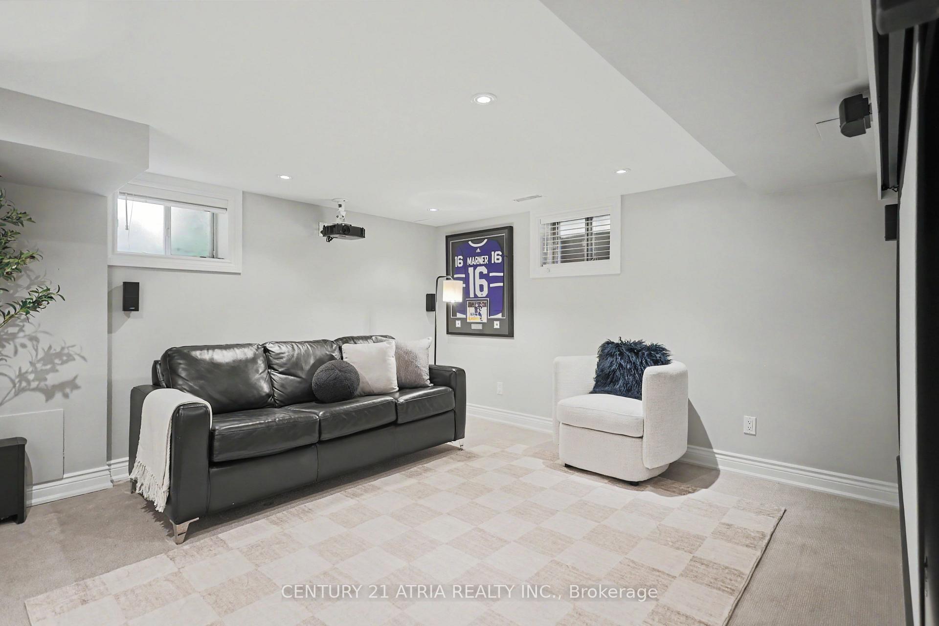 Photo 27 of 62 Lynngrove Avenue, Etobicoke, Kingsway South — HOMEH