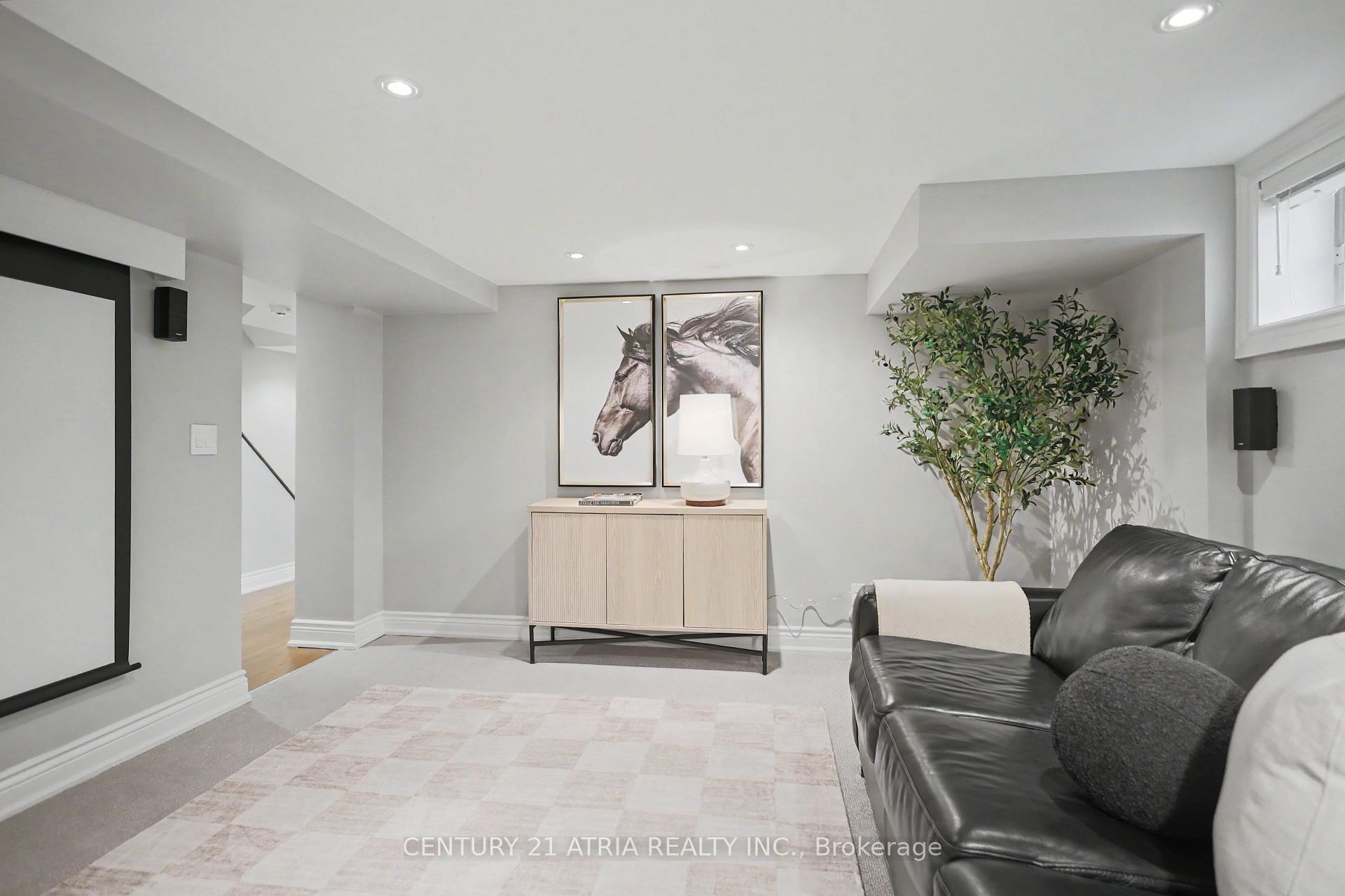 Photo 29 of 62 Lynngrove Avenue, Etobicoke, Kingsway South — HOMEH