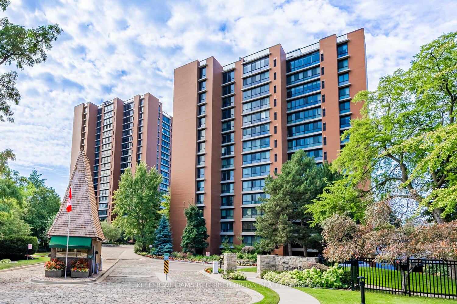 Photo 3 of Unit 1409, 1400 Dixie Road, Mississauga, Lakeview — HOMEH
