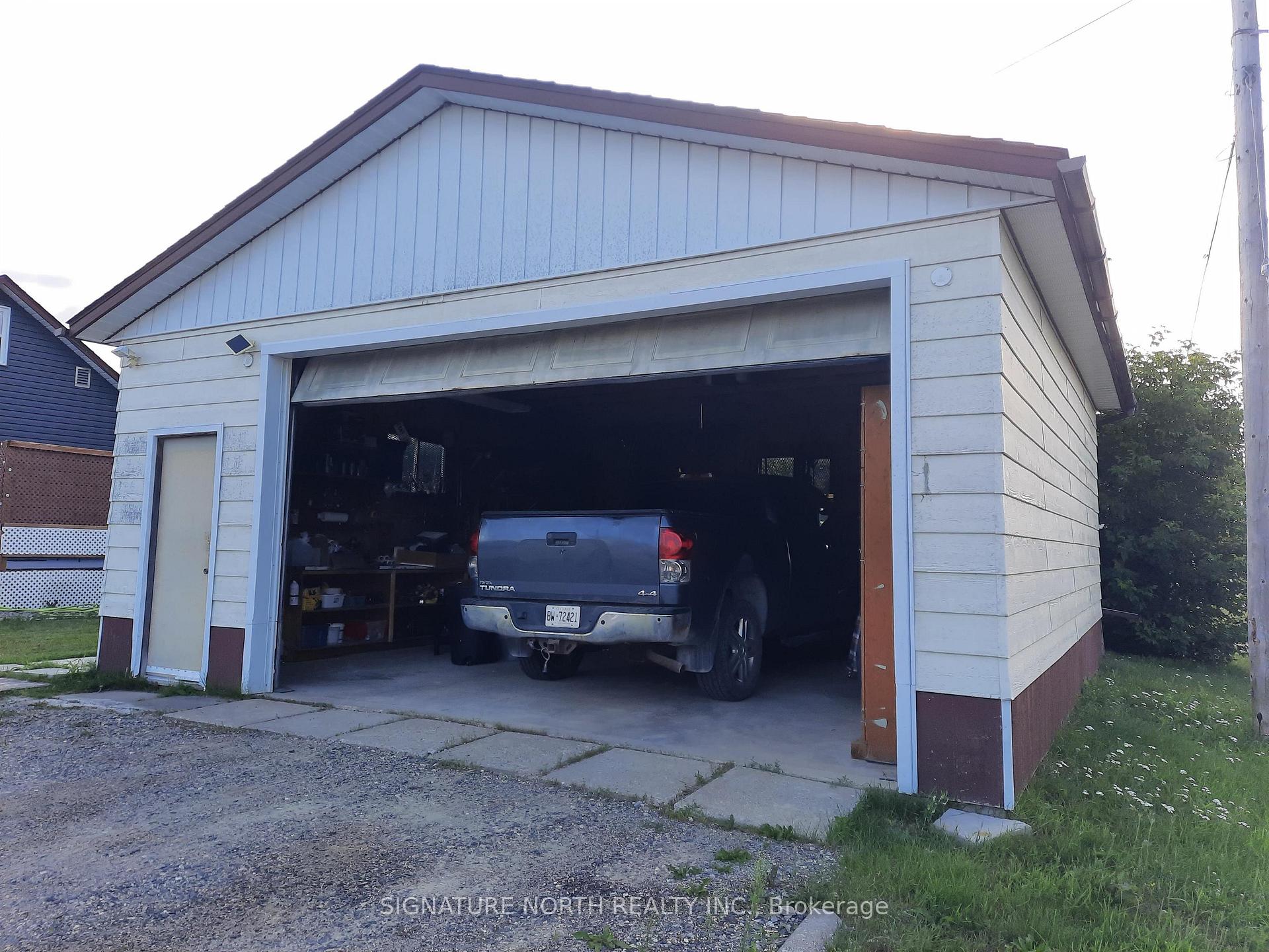 Photo 46 of 311 Fourth Avenue SW, Greenstone, Geraldton — HOMEH