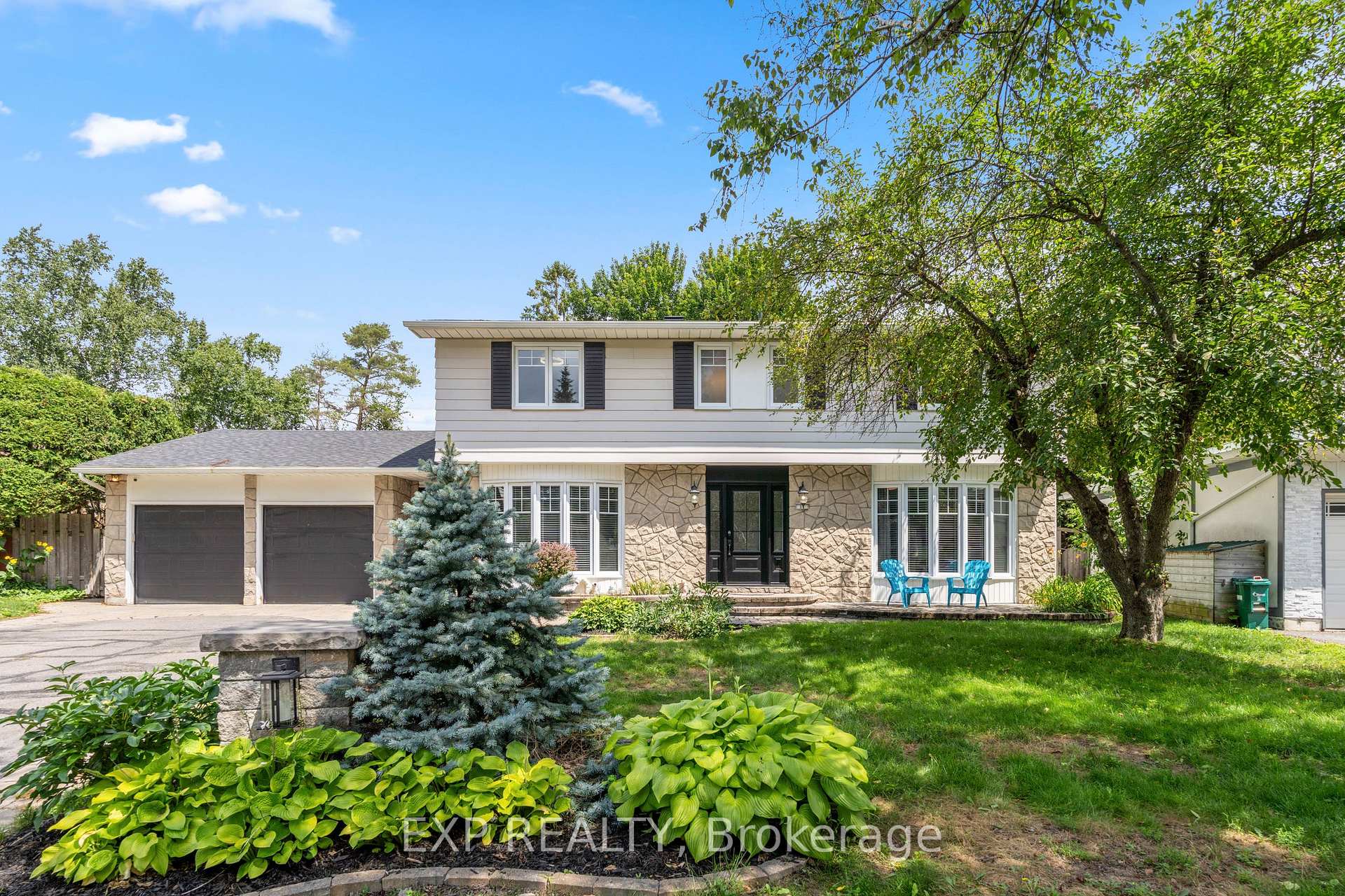 Photo 2 of 11 Roberta Crescent, Ottawa, Barrhaven - Pheasant Run — HOMEH