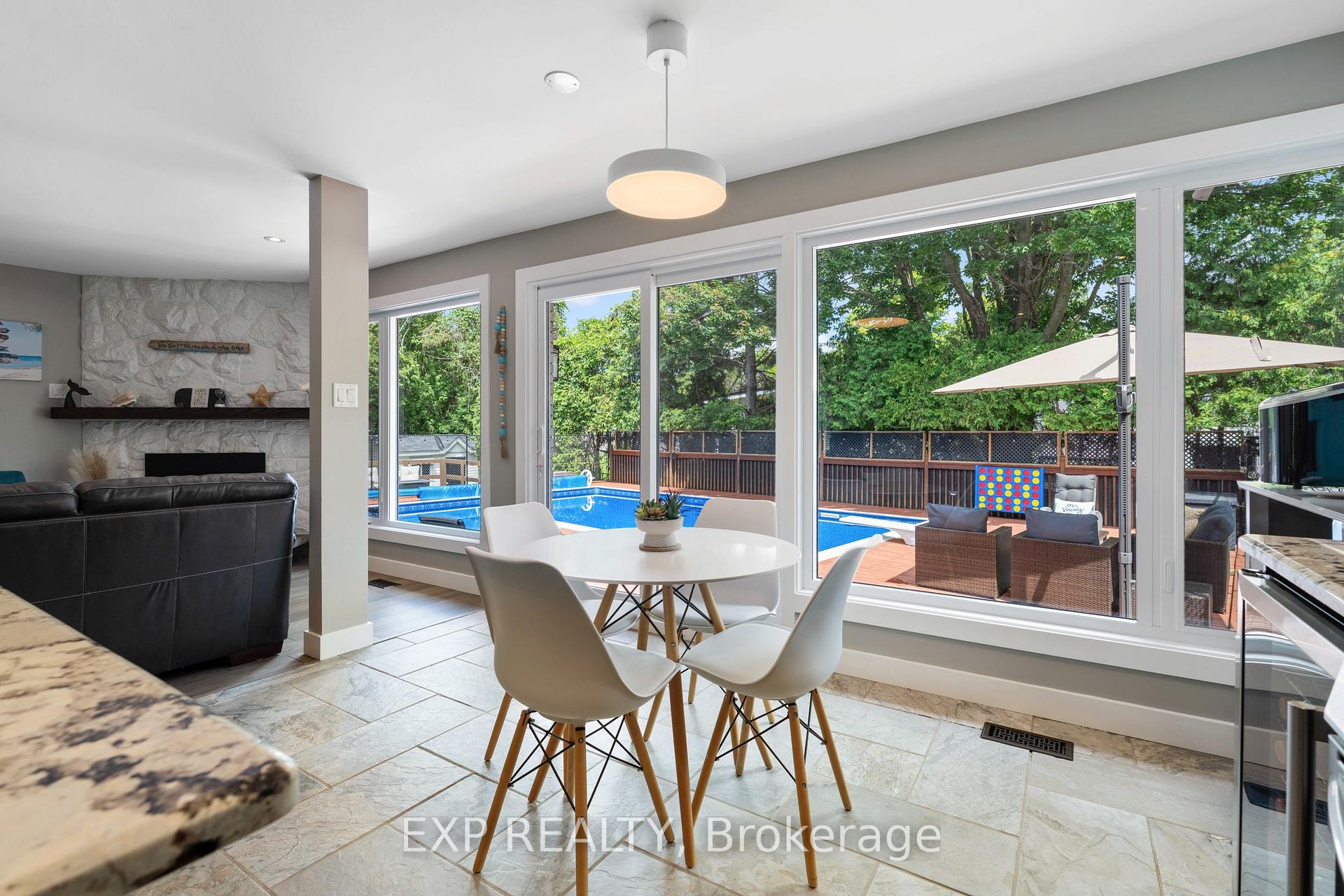 Photo 15 of 11 Roberta Crescent, Ottawa, Barrhaven - Pheasant Run — HOMEH