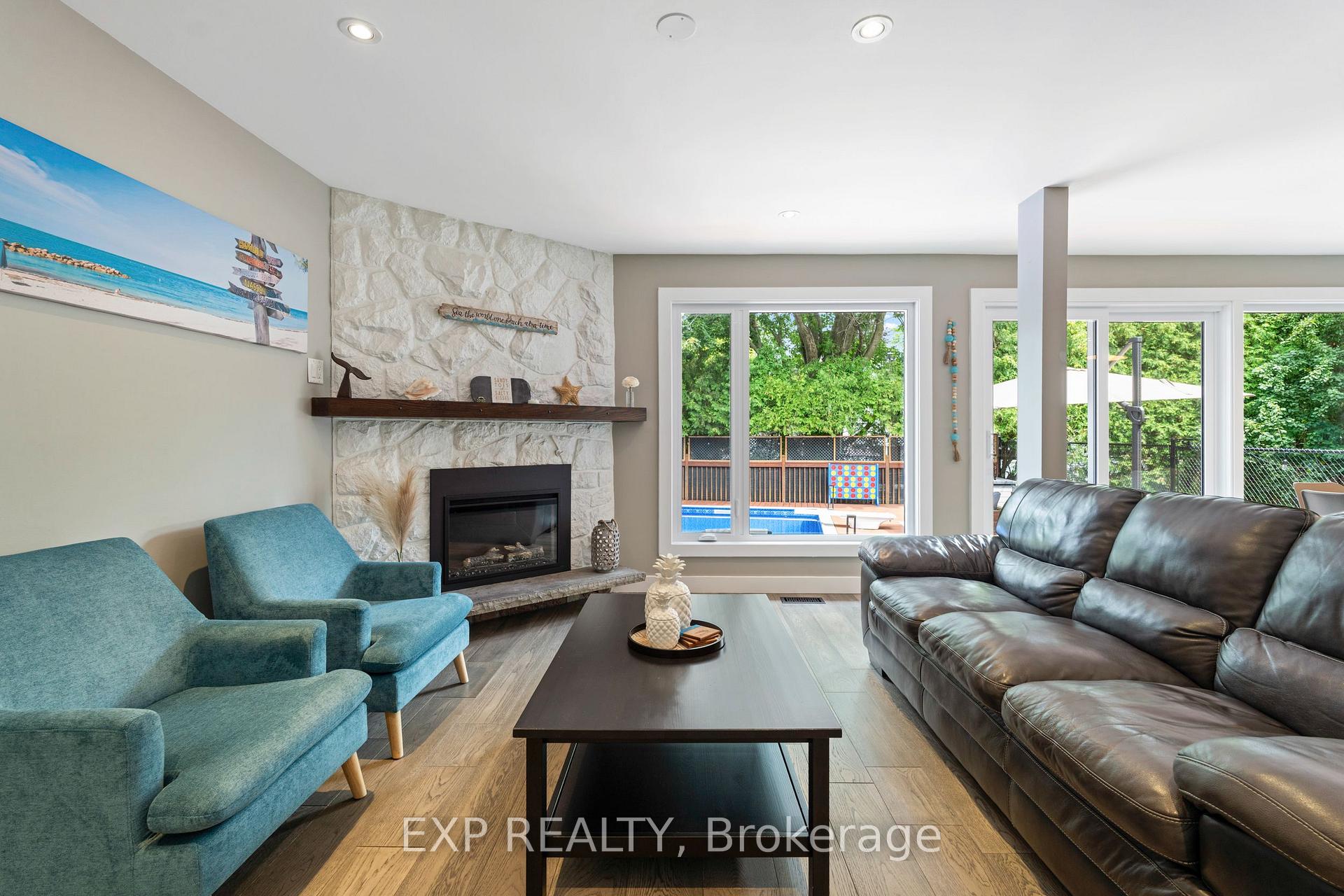 Photo 17 of 11 Roberta Crescent, Ottawa, Barrhaven - Pheasant Run — HOMEH