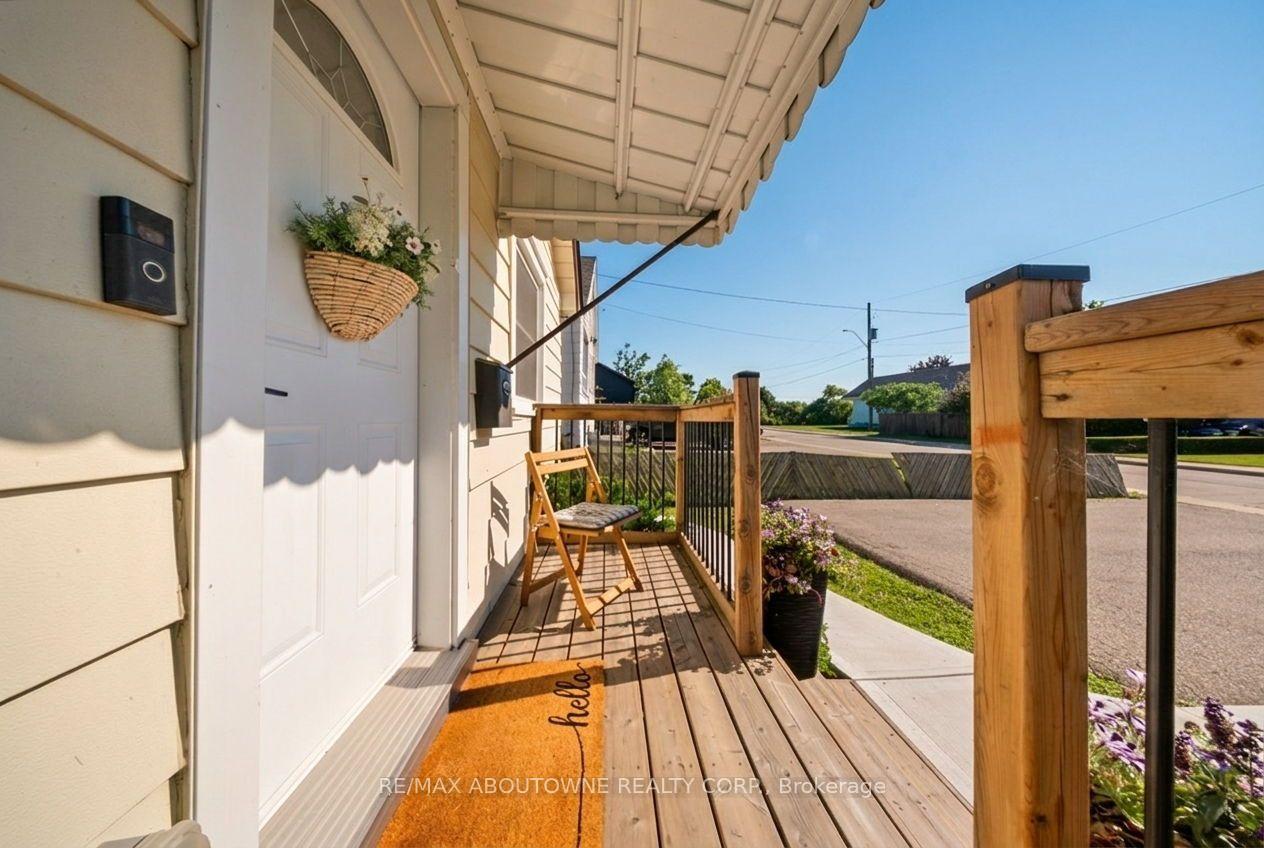 Photo 5 of 435 Waverly Street, Hamilton, McQuesten — HOMEH
