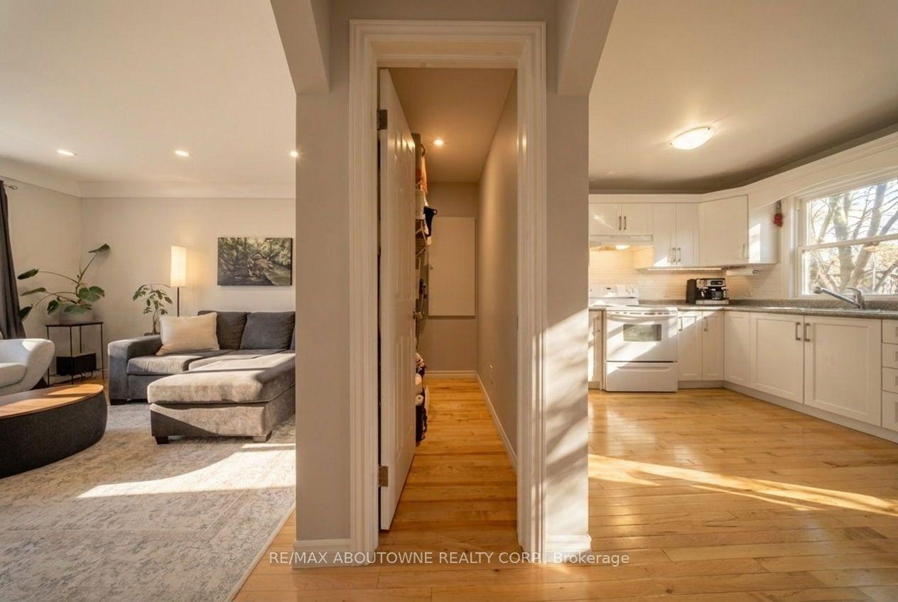 Photo 13 of 435 Waverly Street, Hamilton, McQuesten — HOMEH
