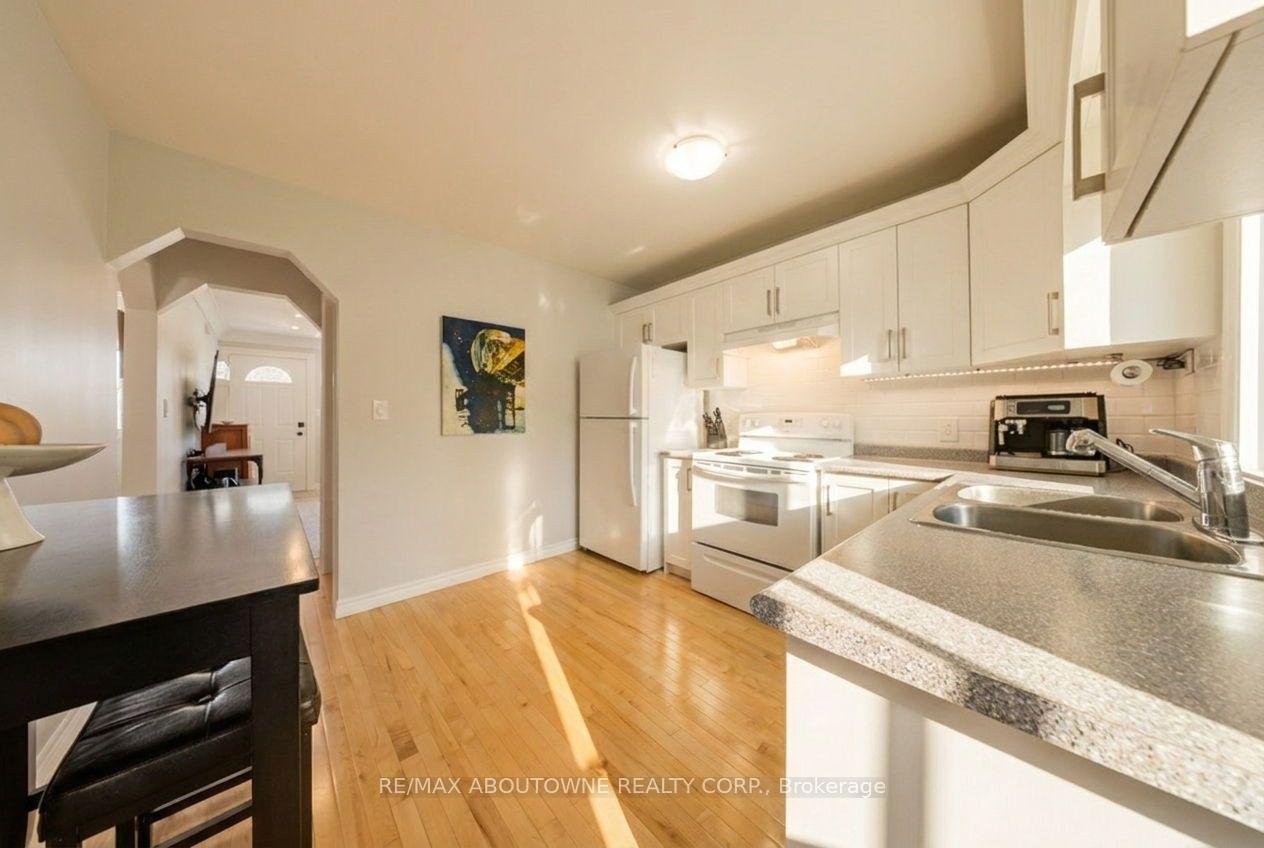 Photo 23 of 435 Waverly Street, Hamilton, McQuesten — HOMEH