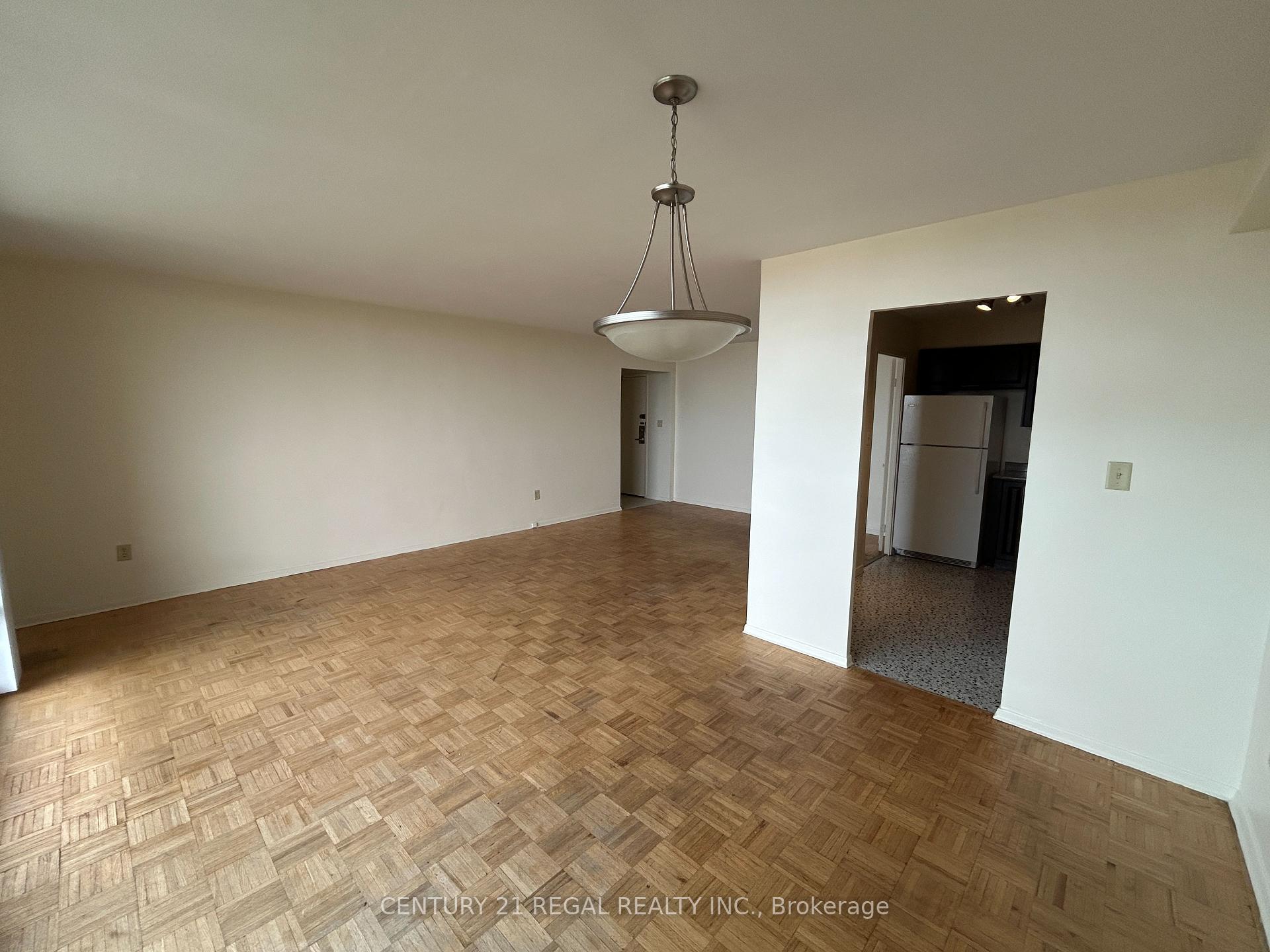 Photo 4 of Unit 2908, 5 Massey Square, Toronto, Crescent Town — HOMEH
