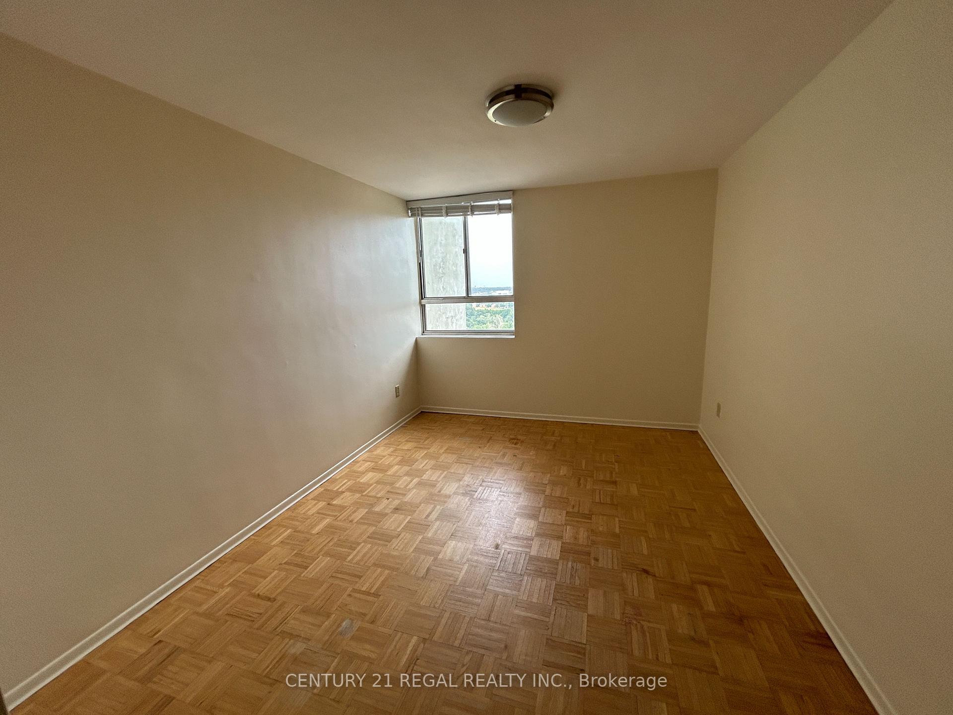 Photo 5 of Unit 2908, 5 Massey Square, Toronto, Crescent Town — HOMEH