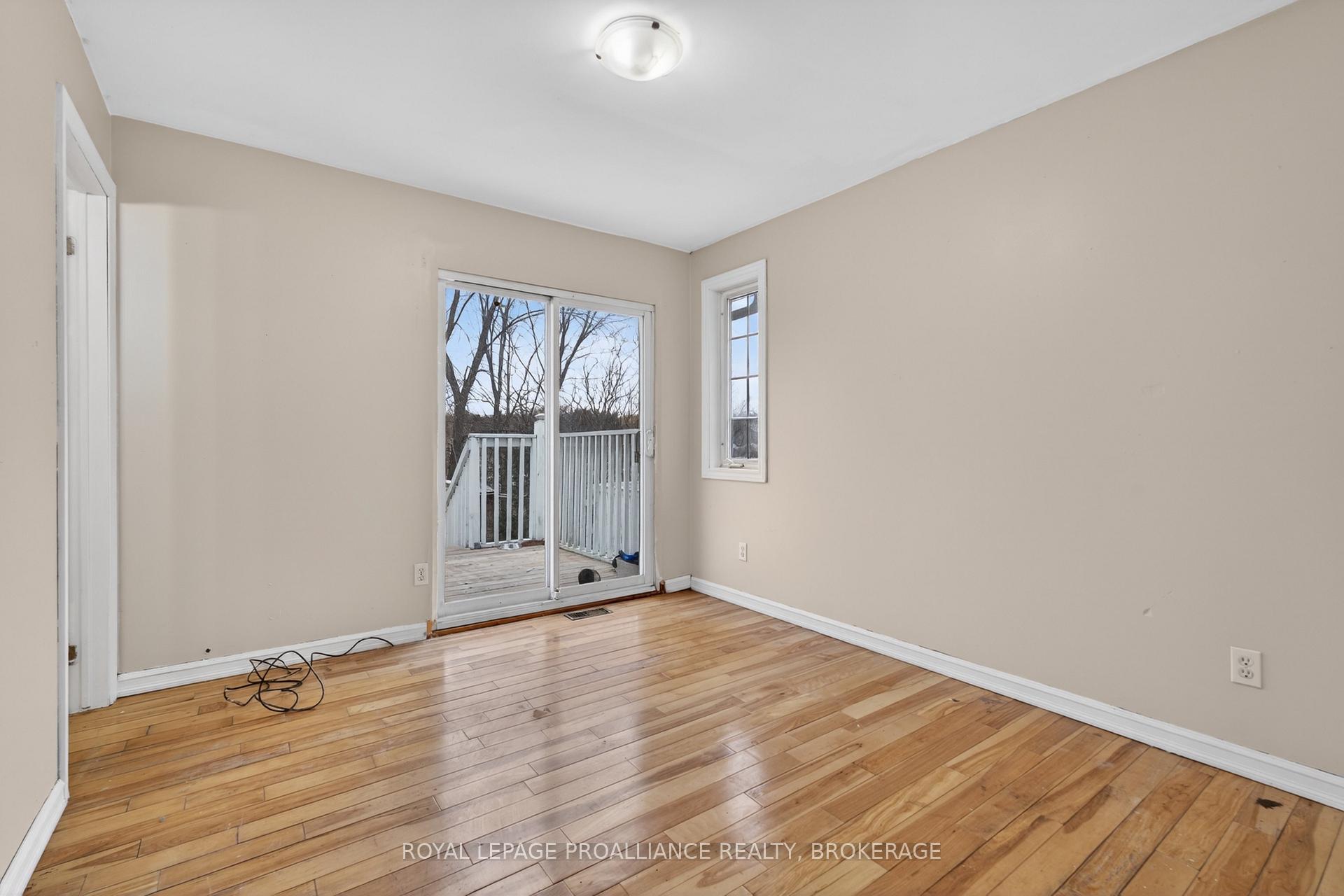 Photo 14 of 3081 Barnaby Court, Kingston, City North of 401 — HOMEH