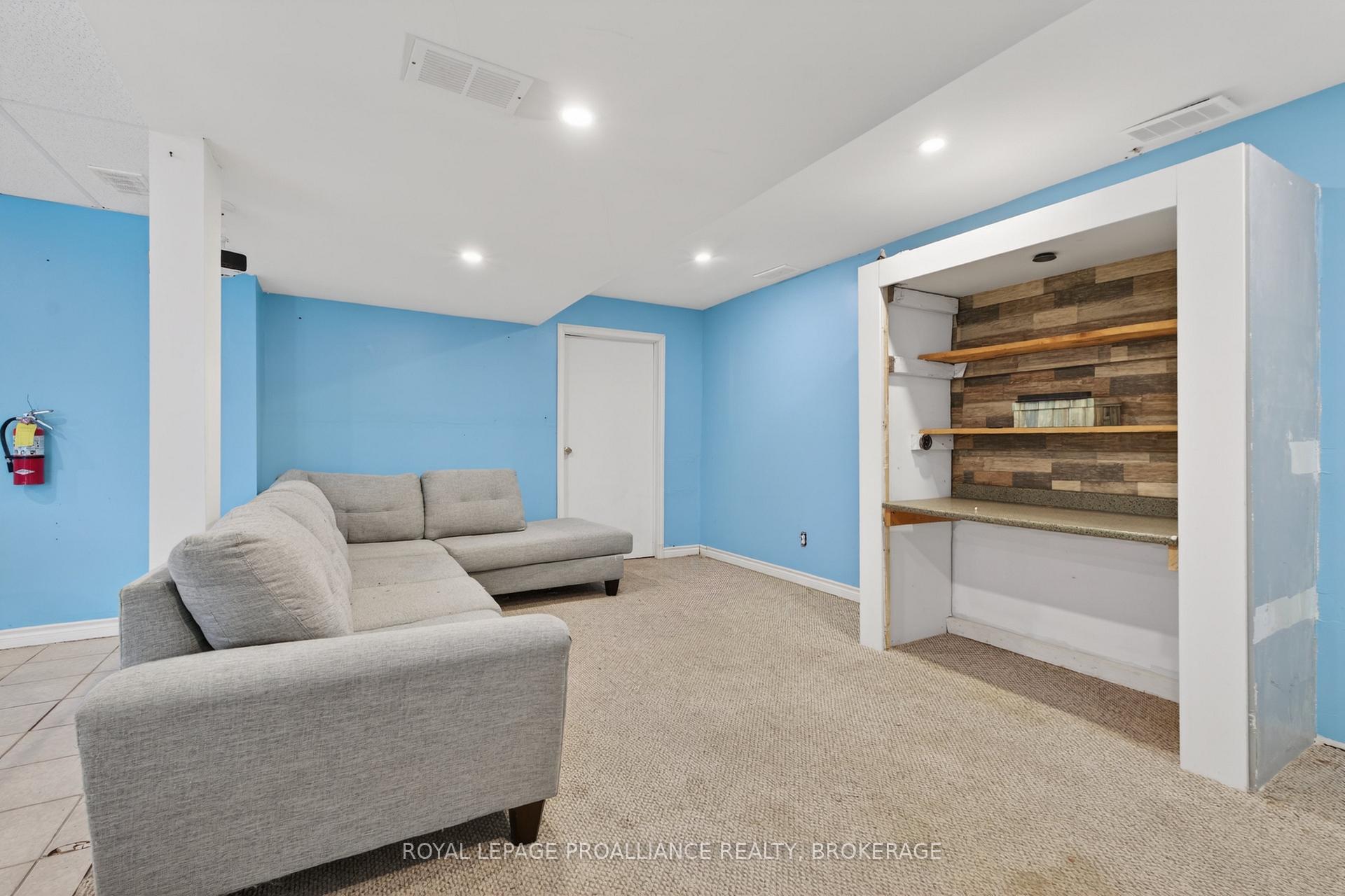 Photo 28 of 3081 Barnaby Court, Kingston, City North of 401 — HOMEH