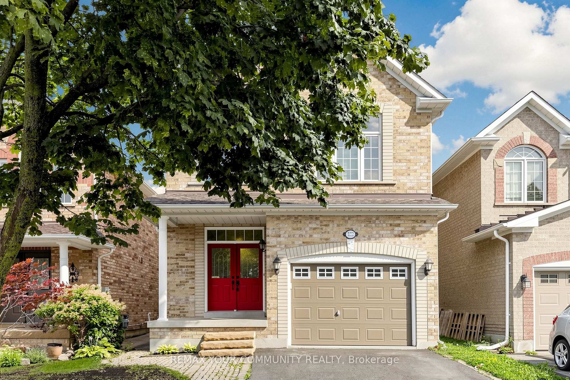 Photo 1 of Unit (Upper), 222 Kayla Crescent, Vaughan, Maple — HOMEH