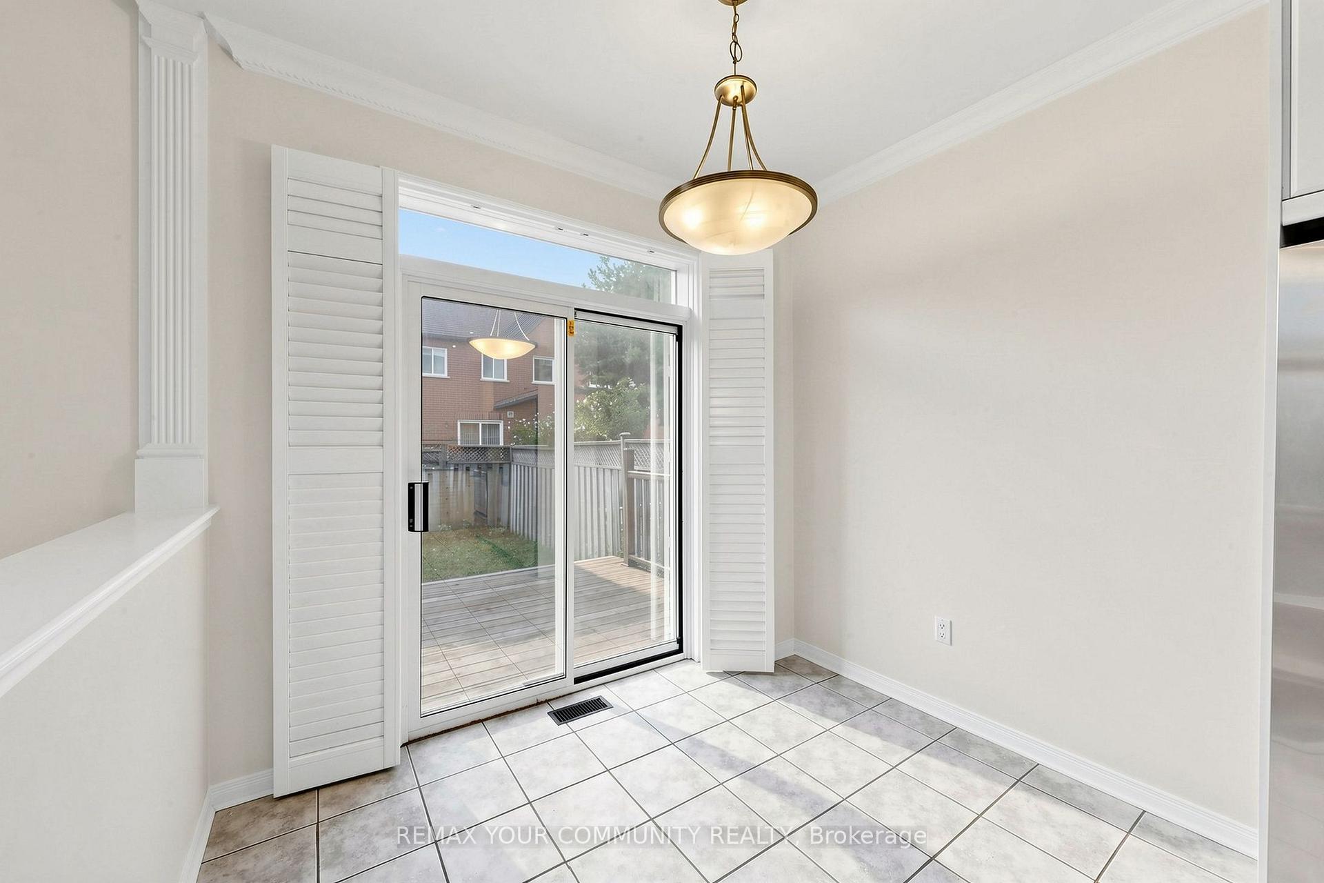 Photo 14 of Unit (Upper), 222 Kayla Crescent, Vaughan, Maple — HOMEH