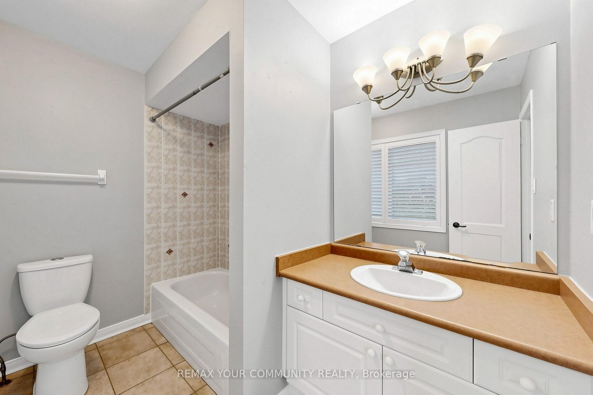 Photo 27 of Unit (Upper), 222 Kayla Crescent, Vaughan, Maple — HOMEH