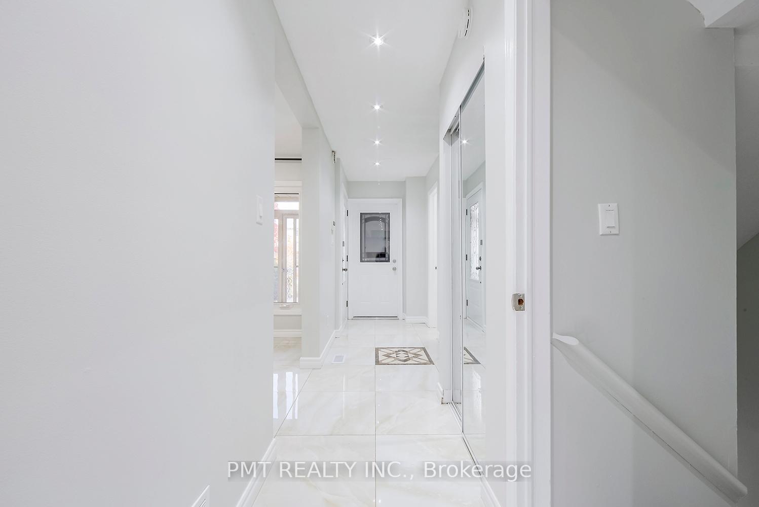Photo 5 of 26 Granada Crescent, Scarborough, Rouge — HOMEH