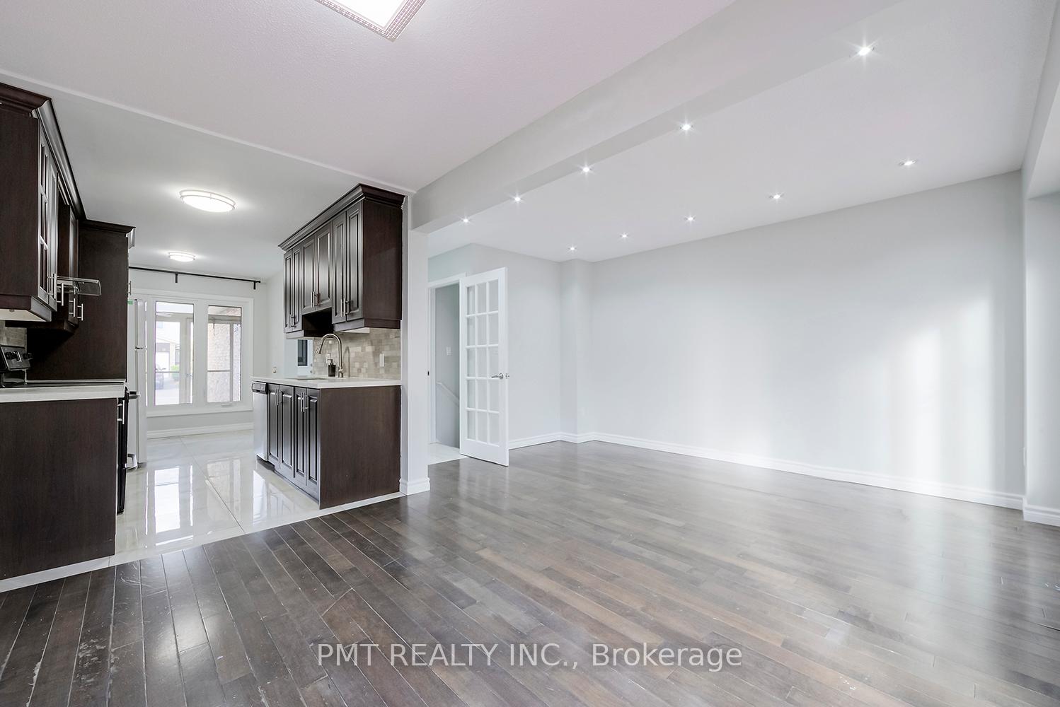 Photo 14 of 26 Granada Crescent, Scarborough, Rouge — HOMEH