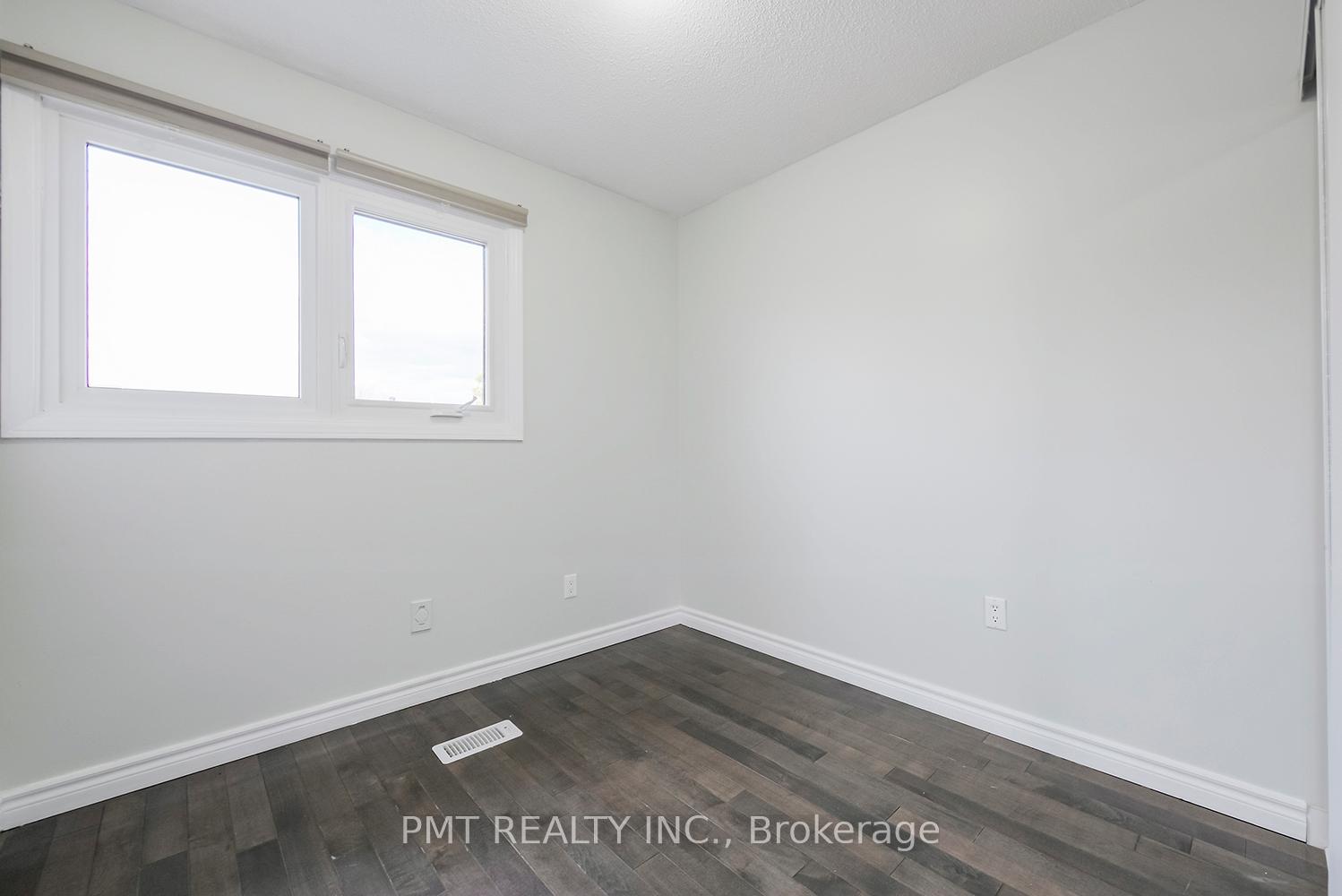Photo 21 of 26 Granada Crescent, Scarborough, Rouge — HOMEH