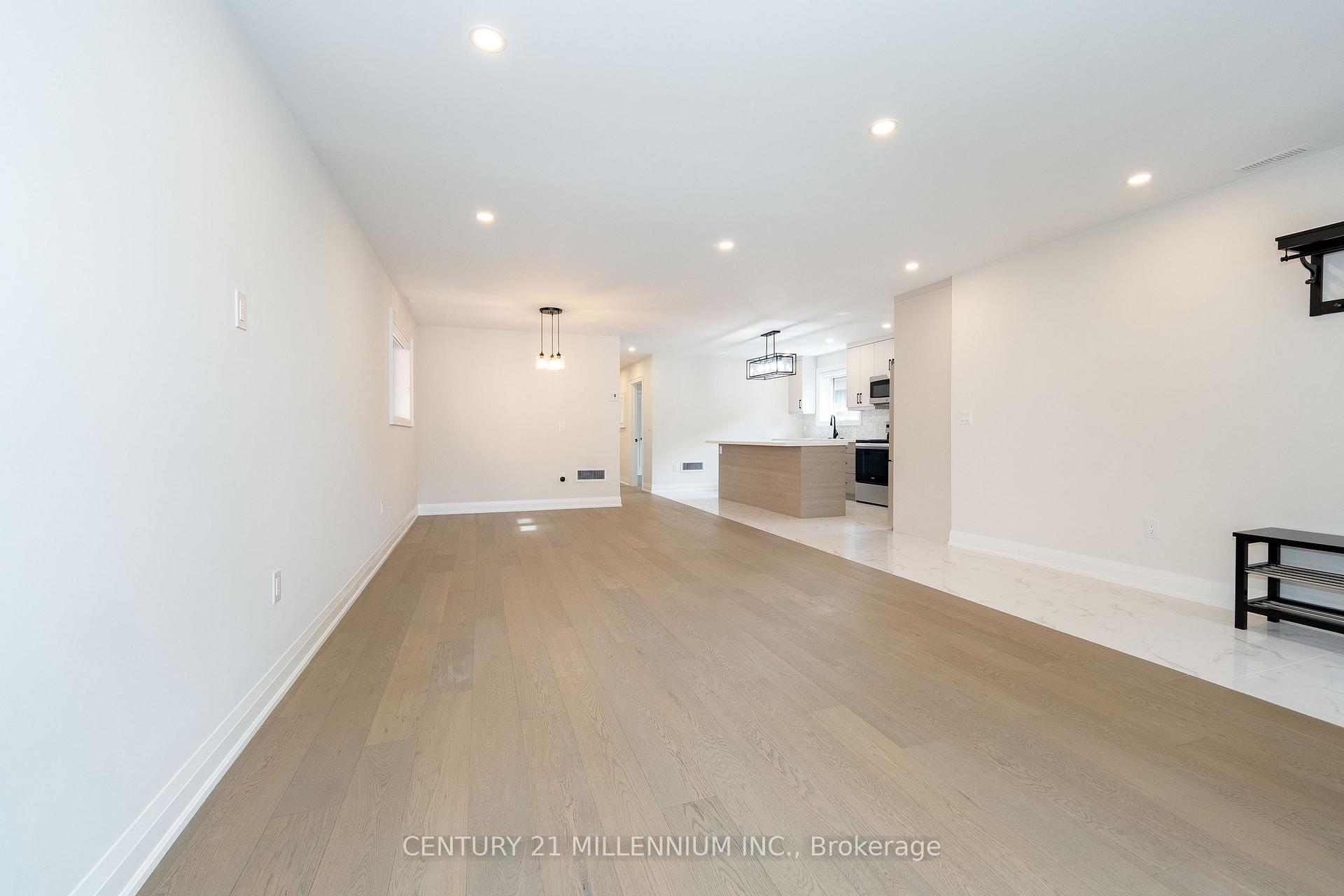 Photo 8 of Unit A, 31 Mariposa Avenue, Toronto, Rockcliffe-Smythe — HOMEH