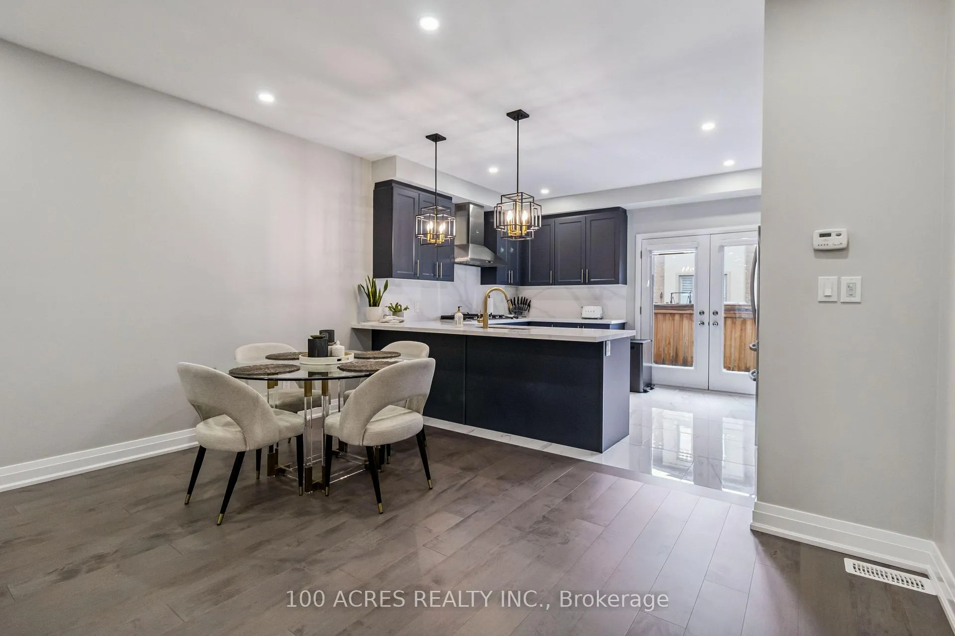 Photo 7 of 4 Dalbeattie Drive, Brampton, Bram West — HOMEH
