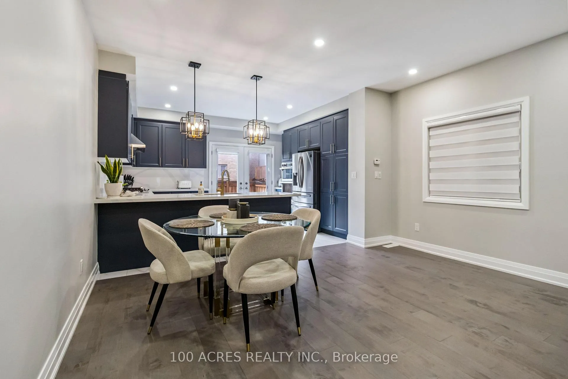 Photo 8 of 4 Dalbeattie Drive, Brampton, Bram West — HOMEH