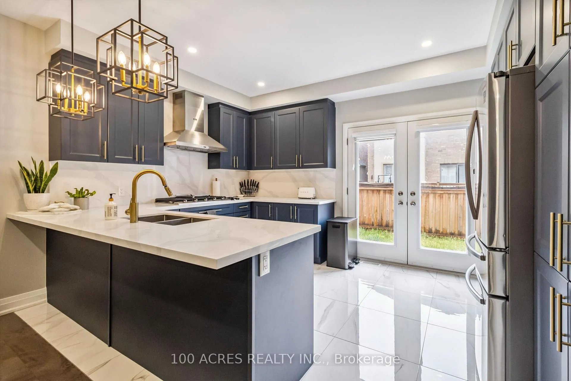 Photo 12 of 4 Dalbeattie Drive, Brampton, Bram West — HOMEH