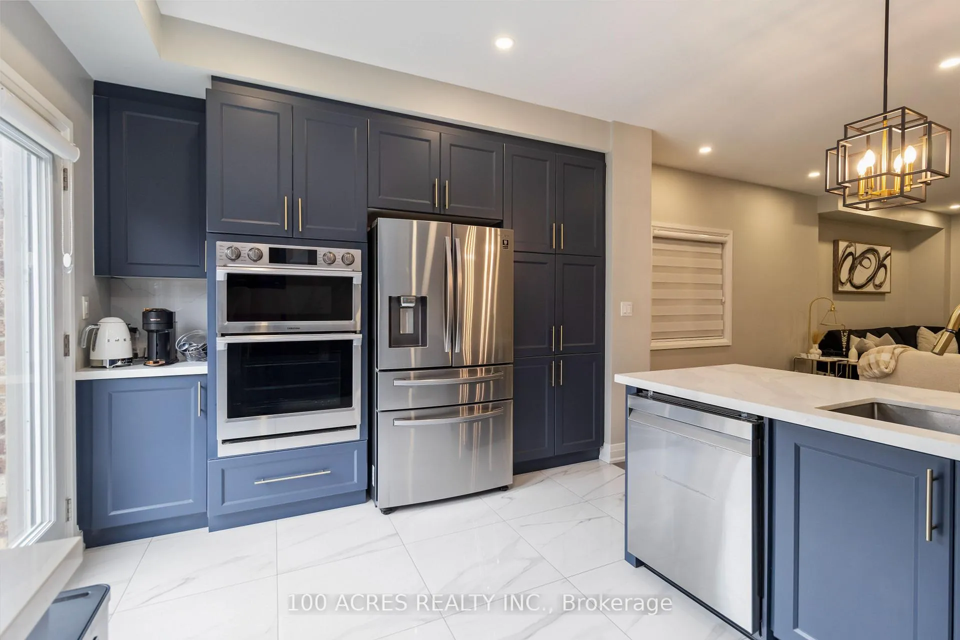 Photo 13 of 4 Dalbeattie Drive, Brampton, Bram West — HOMEH