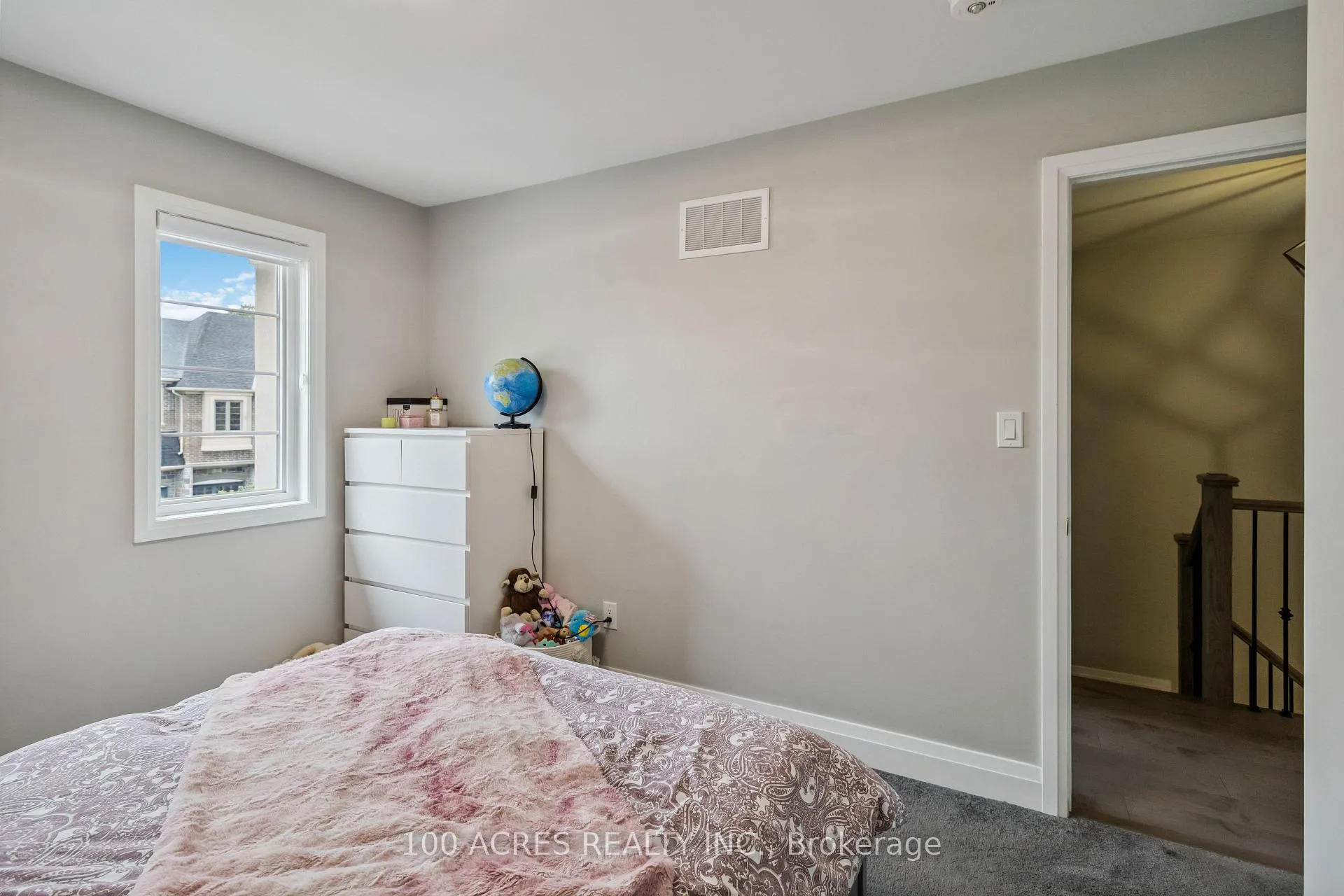 Photo 17 of 4 Dalbeattie Drive, Brampton, Bram West — HOMEH